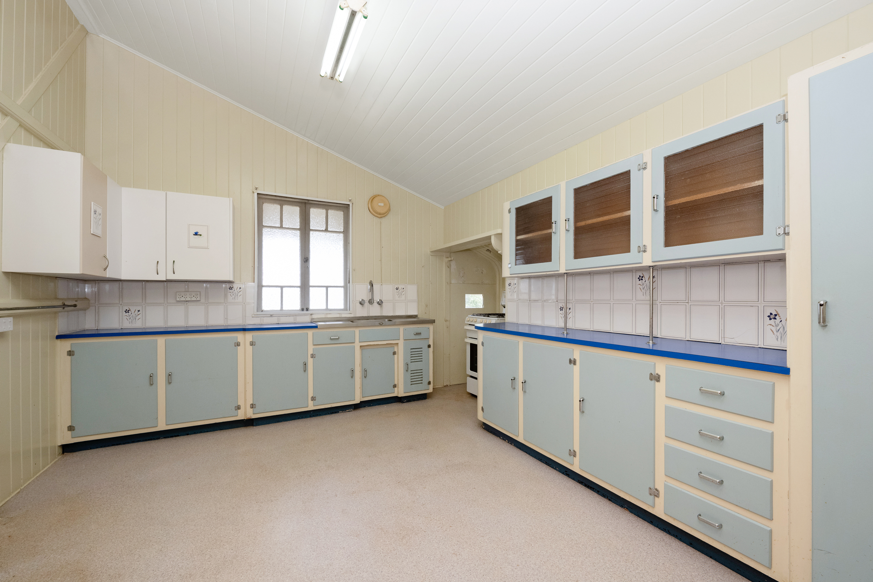 60 TWELFTH AVENUE, Railway Estate QLD 4810 - Image 3