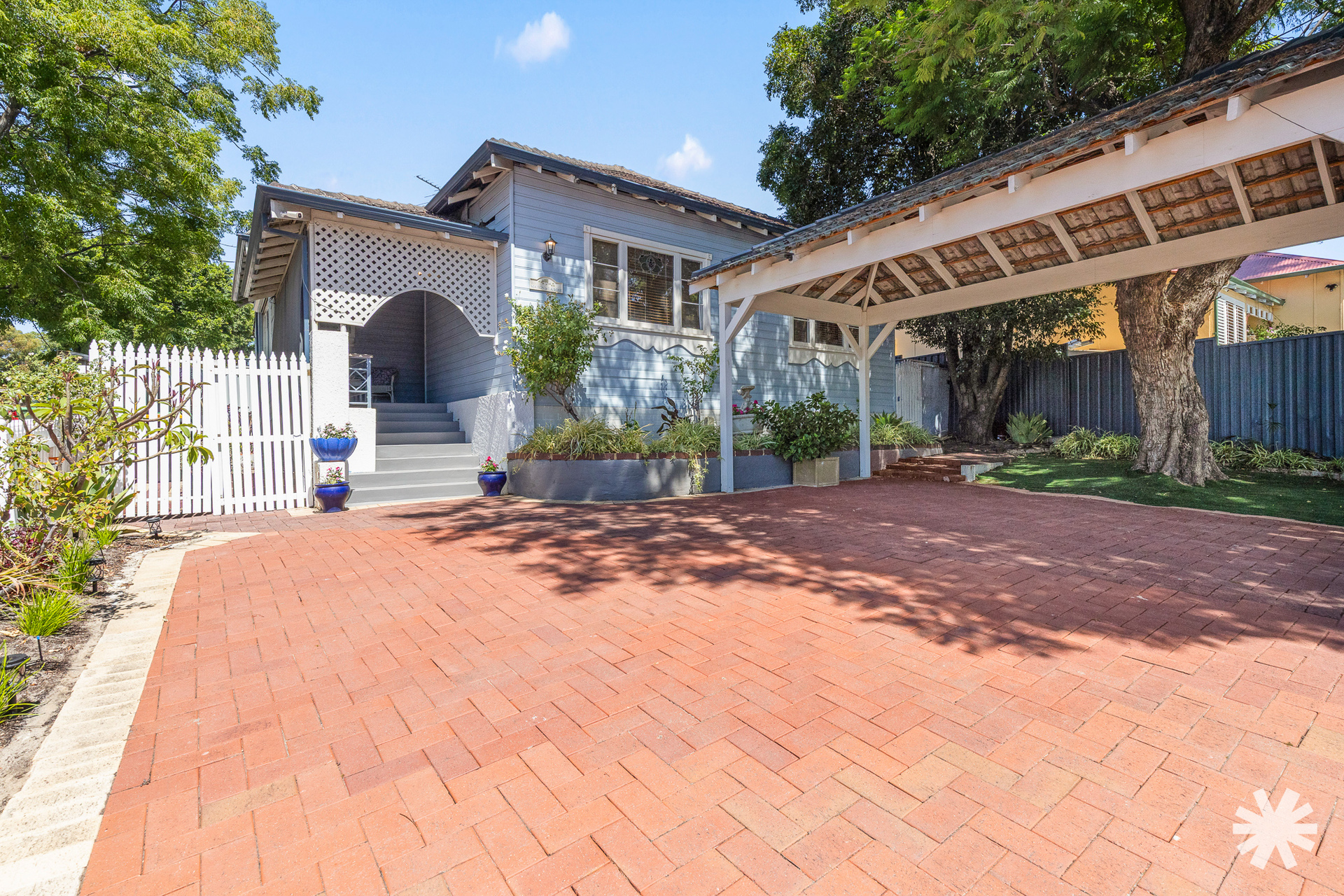 9 Read Street, East Victoria Park, WA 6101 - Image 1