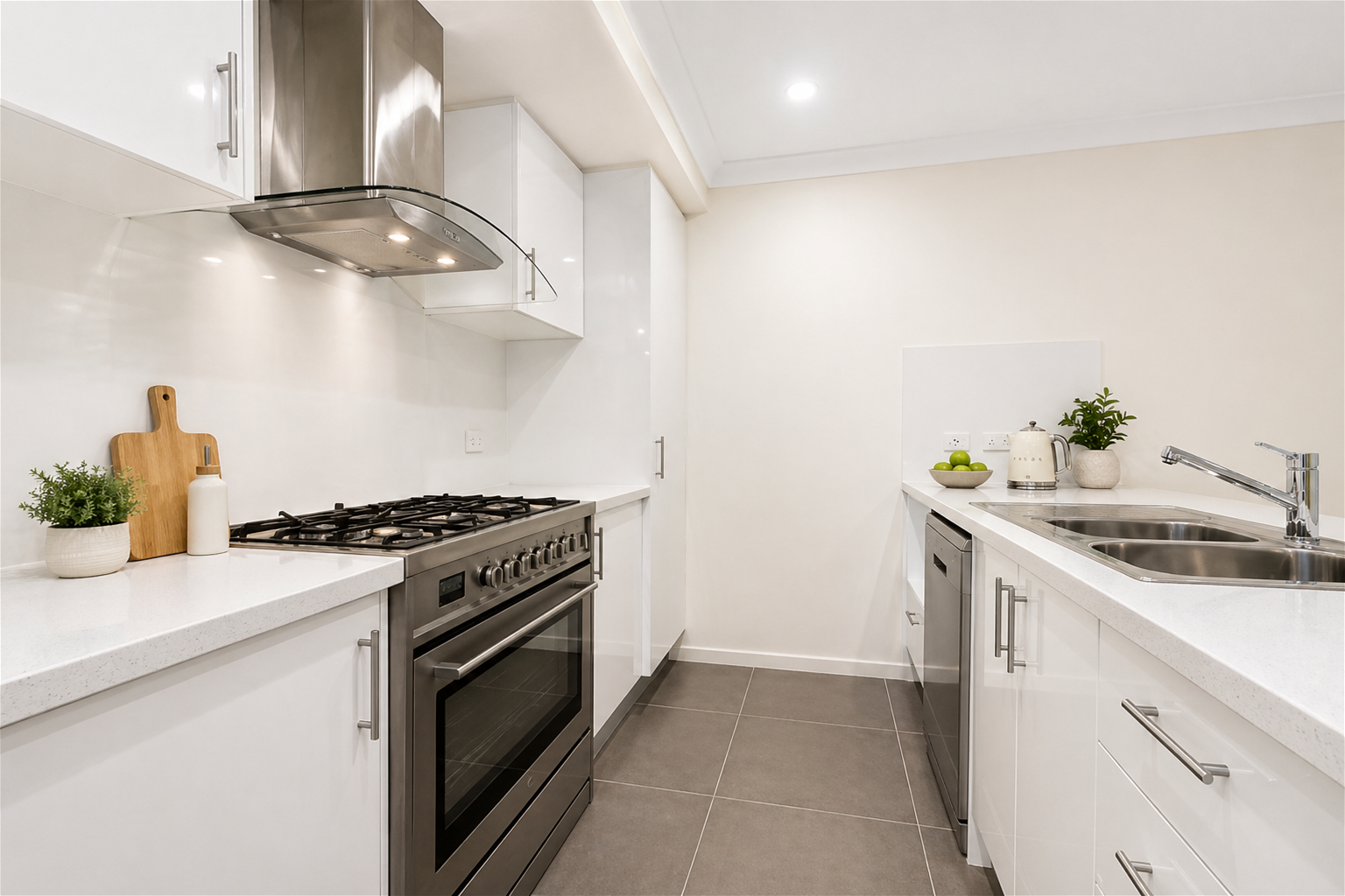 46 RHONE DRIVE, Holmview QLD 4207 - Image 2
