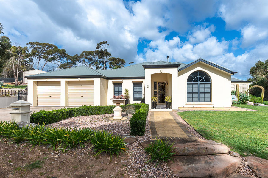 5 Thiele Road, Murray Bridge East, SA 5253 - Image 2