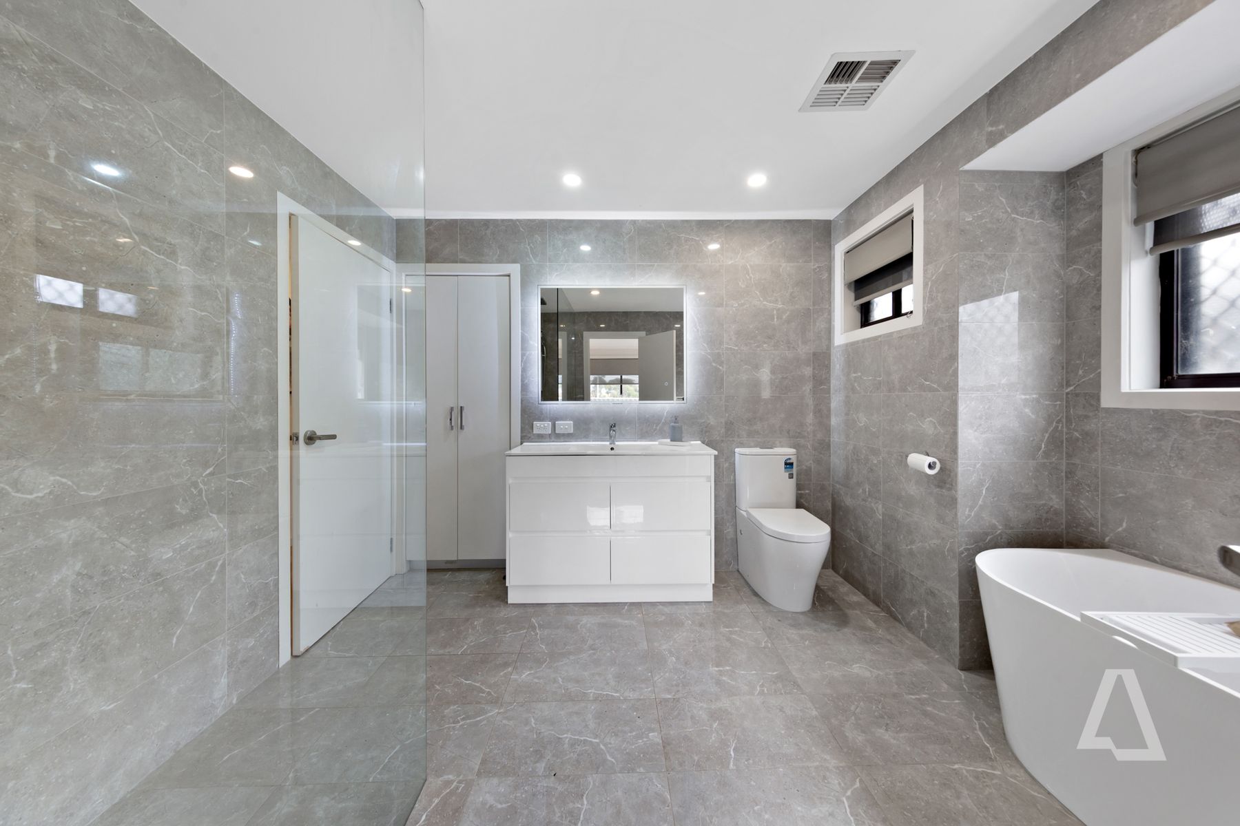 57 SUNSHINE AVENUE, St Albans VIC 3021 - Image 8