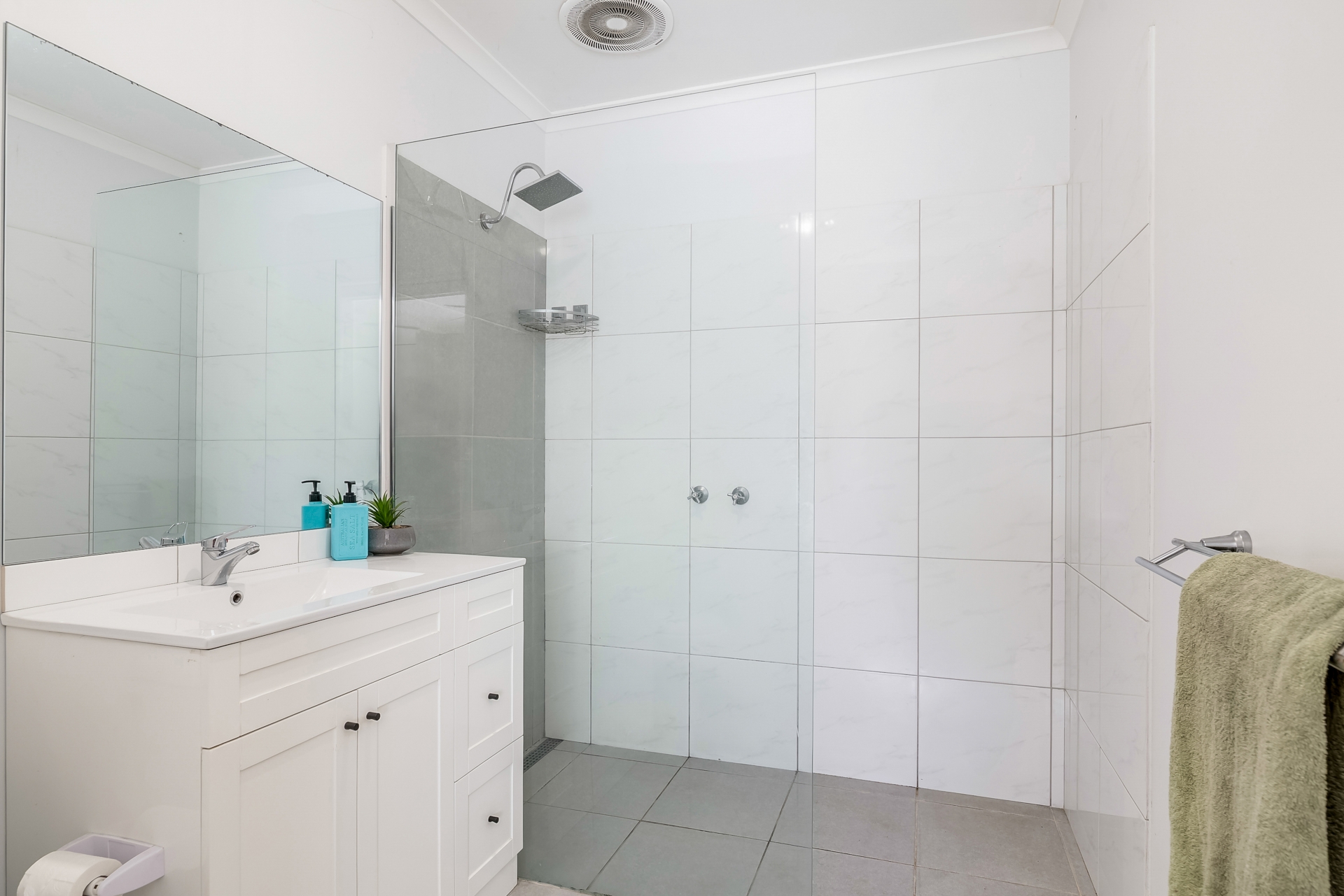 37 First Street, Broadford, VIC 3658 - Image 4