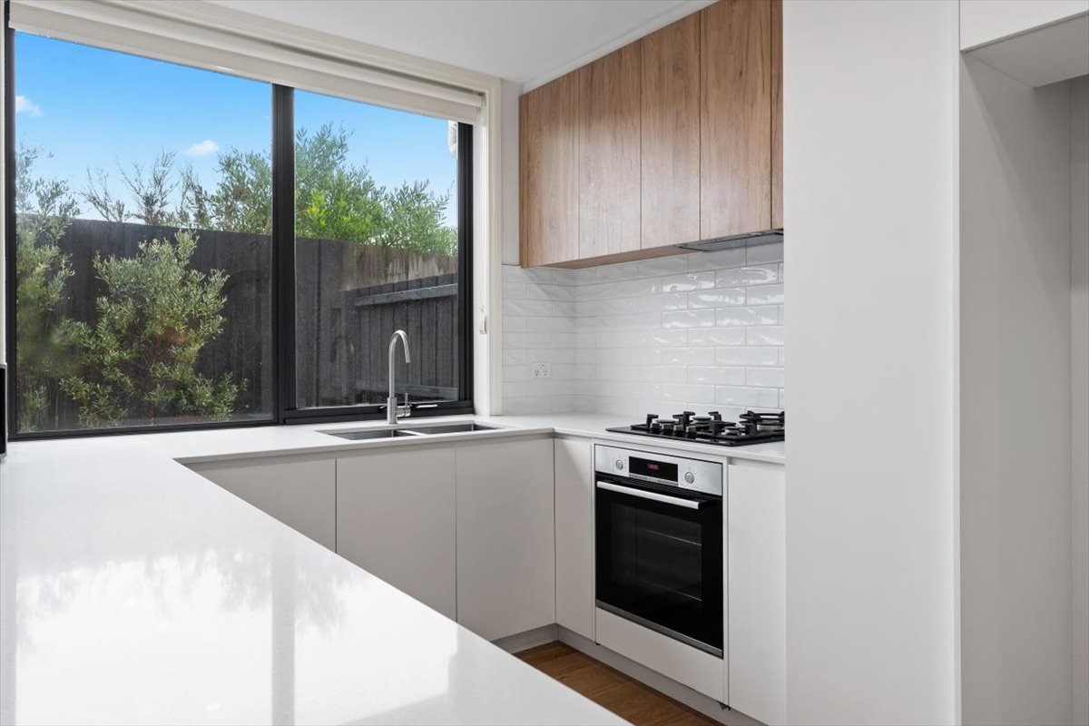 2-bedroom unit at 2/59 Jetty Road, Rosebud, VIC 3939, Mornington Peninsula, Victoria