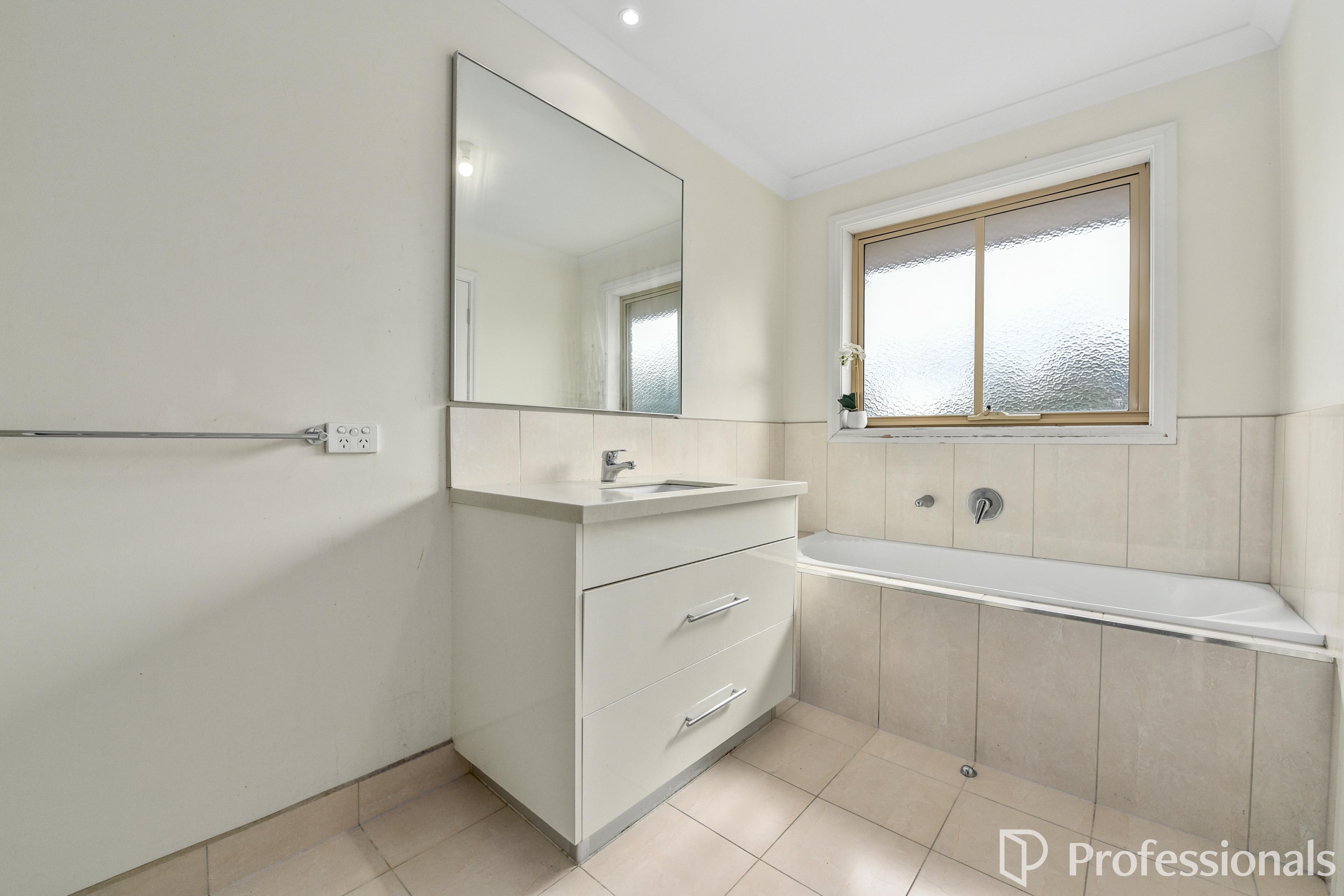 42 Webster Street, Dandenong, VIC 3175 - Image 4