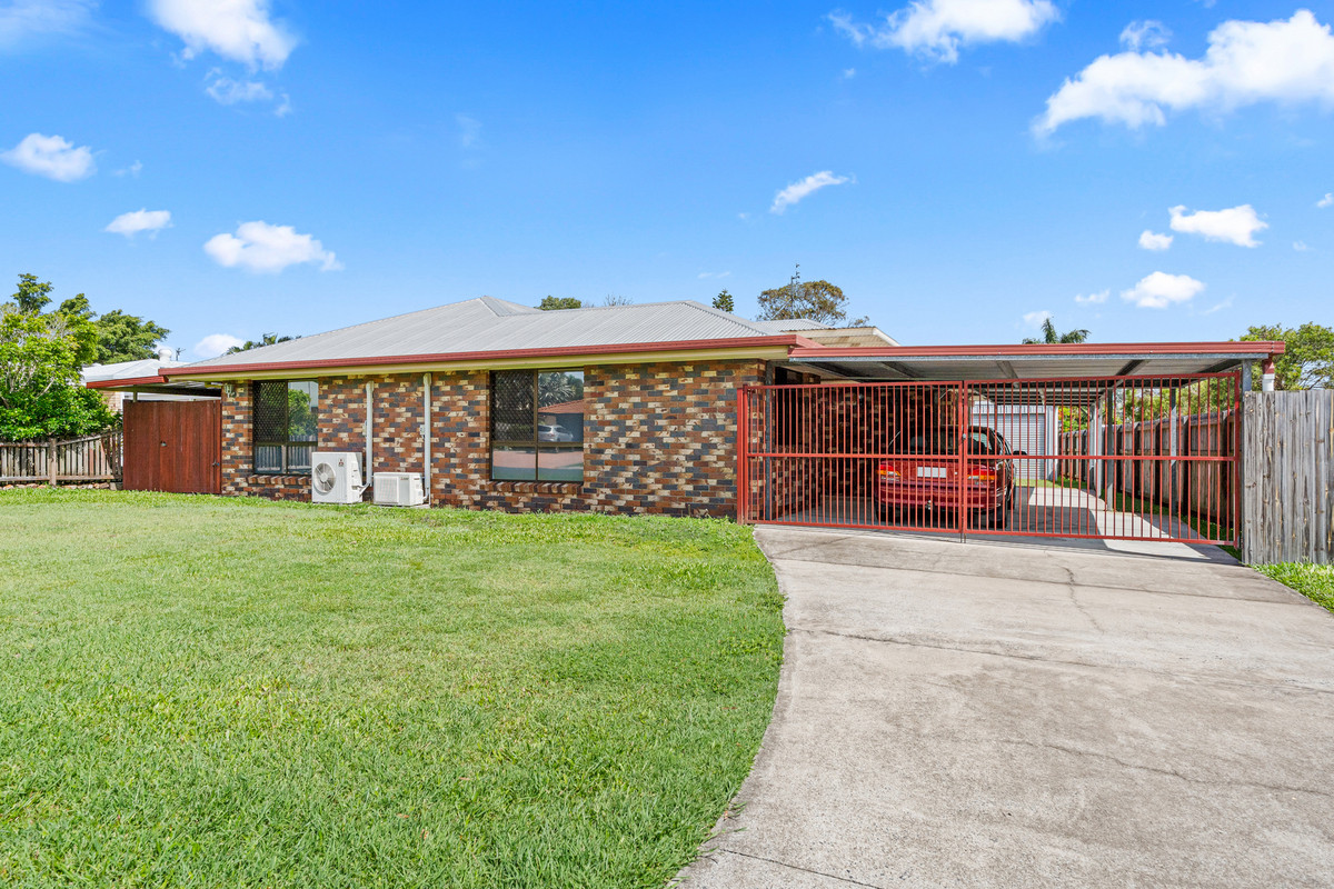 6 LADBROKE CRESCENT, Urangan QLD 4655 - Image 2