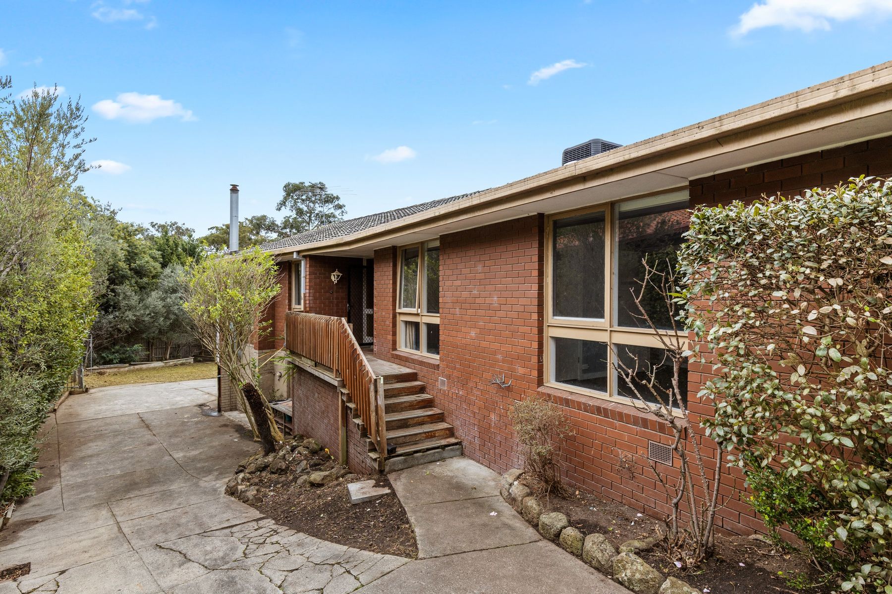 15 Mintaro Court, Templestowe, VIC 3106 - Image 2