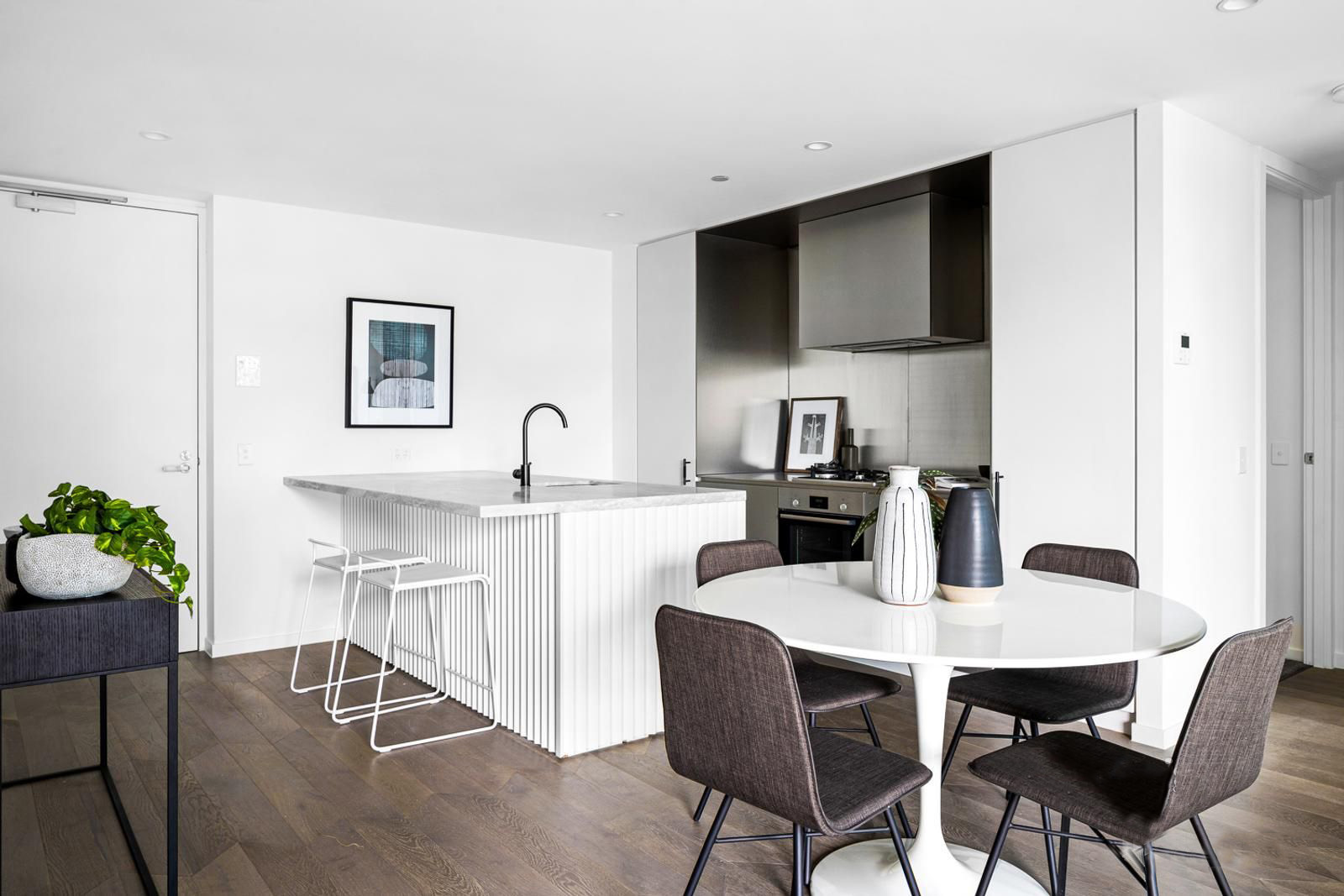 909/5 Wominjeka Walk, West Melbourne, Vic, 3003 - Image 6