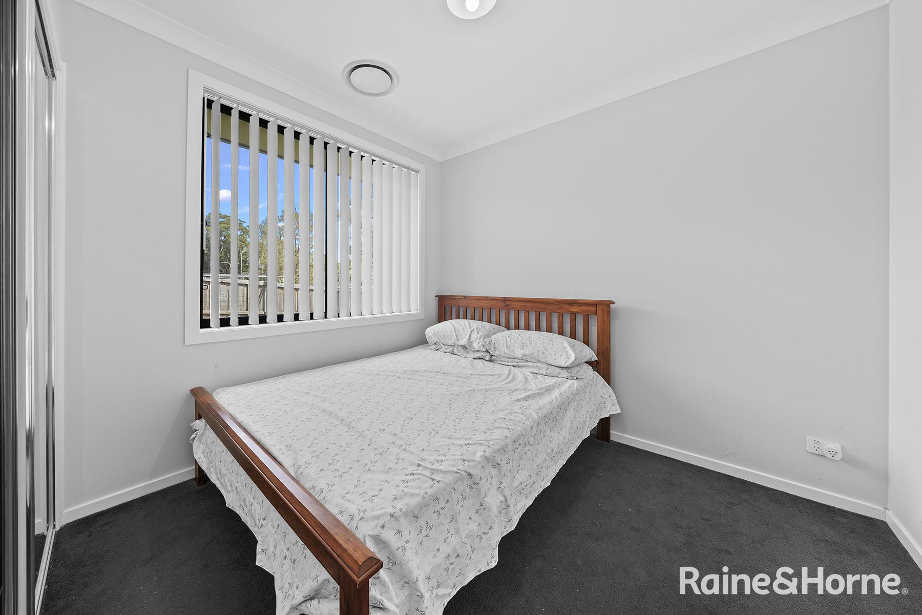 2 SADLIER STREET, Bradbury NSW 2560 - Image 4