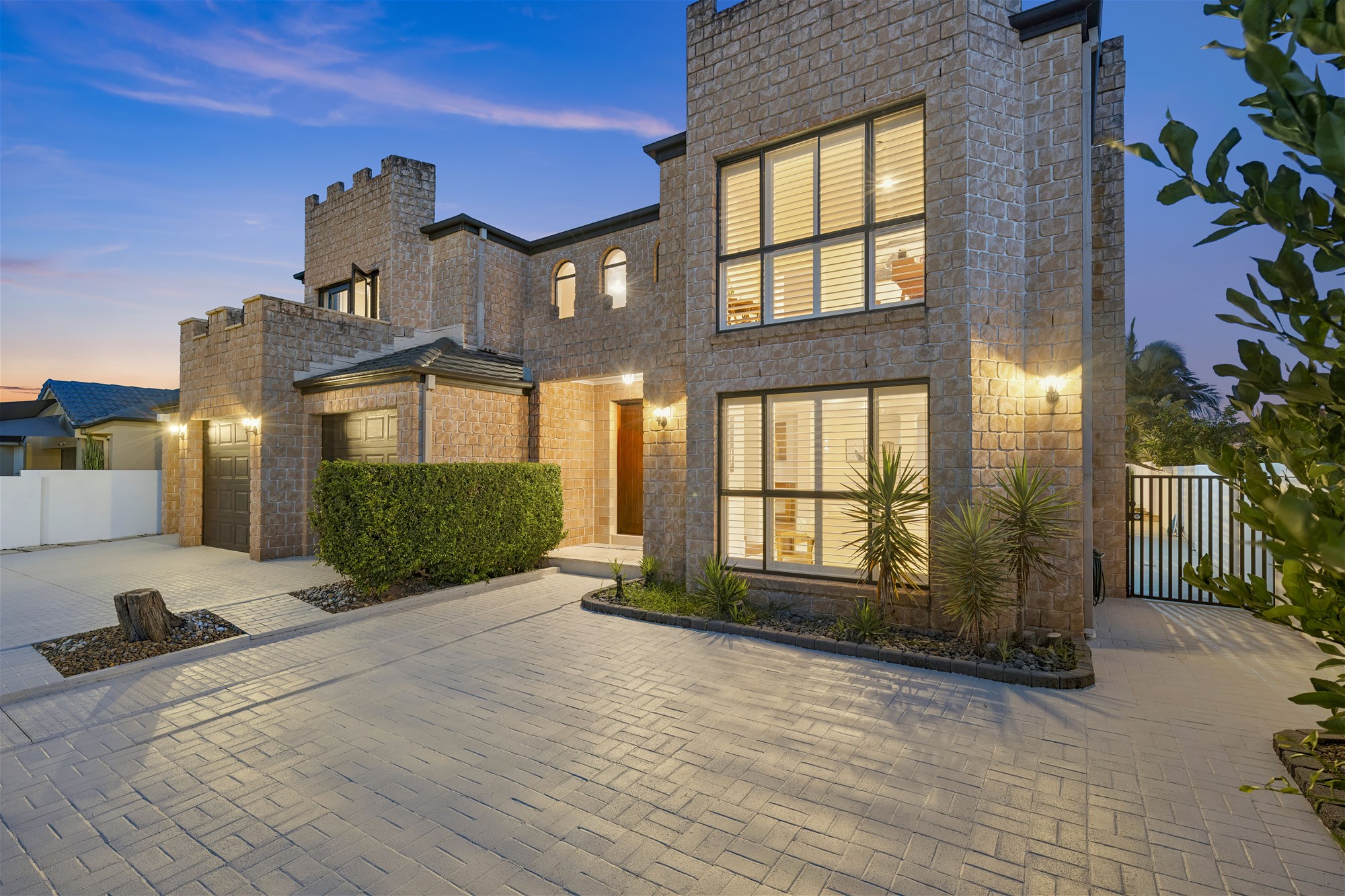 16 REBHOLZ DRIVE, Benowa QLD 4217 - Image 3