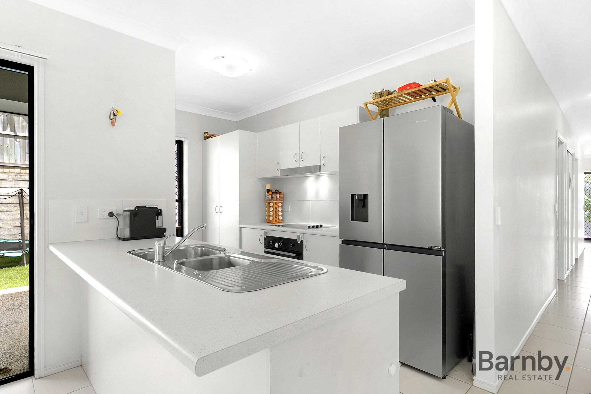 5-bedroom unit at 5 Esther Place, Nambour, QLD 4560, Sunshine Coast, Queensland