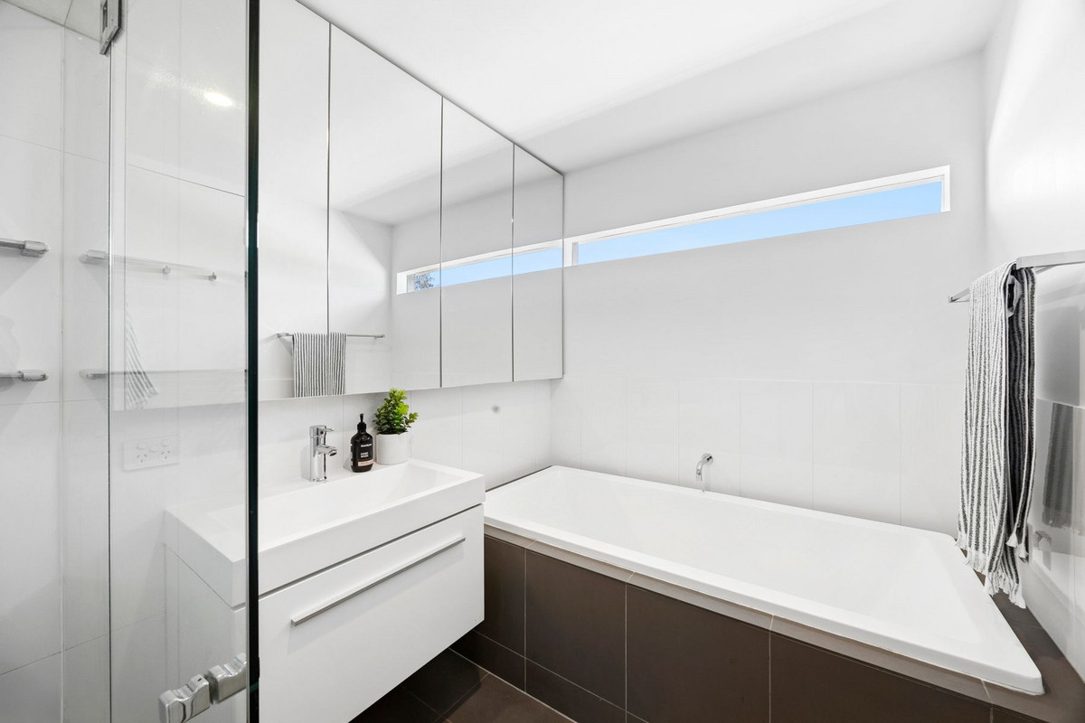 3-bedroom house at 4A GOGOLL CRESCENT, Torquay VIC 3228, Surf Coast, Victoria