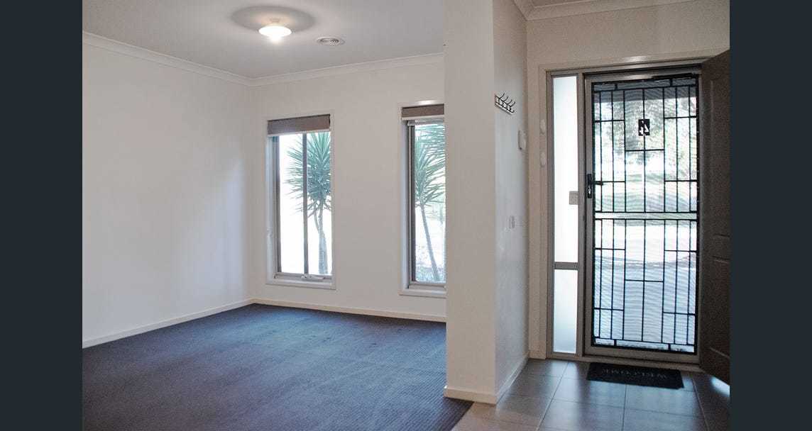 4 Kerrabee Drive, Mernda, VIC 3754 - Image 2