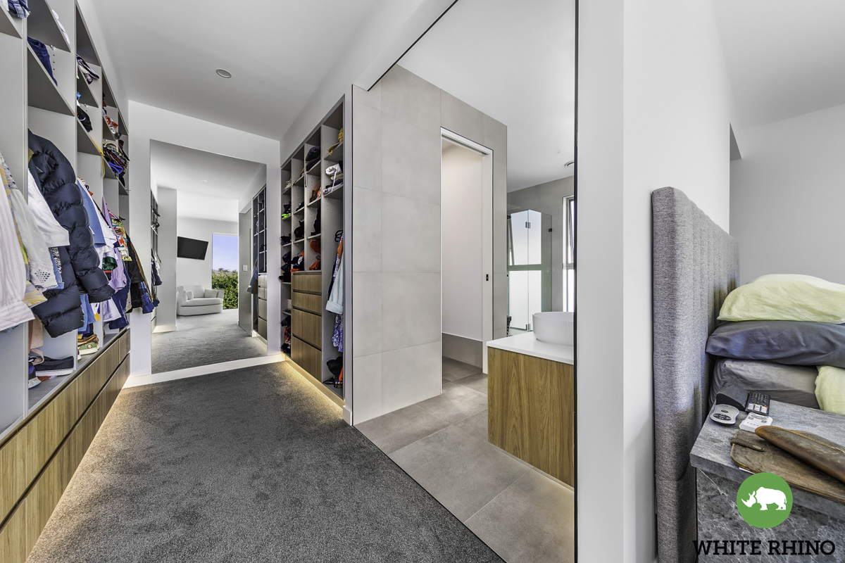 8 BOBBY STREET, Googong NSW 2620 - Image 2