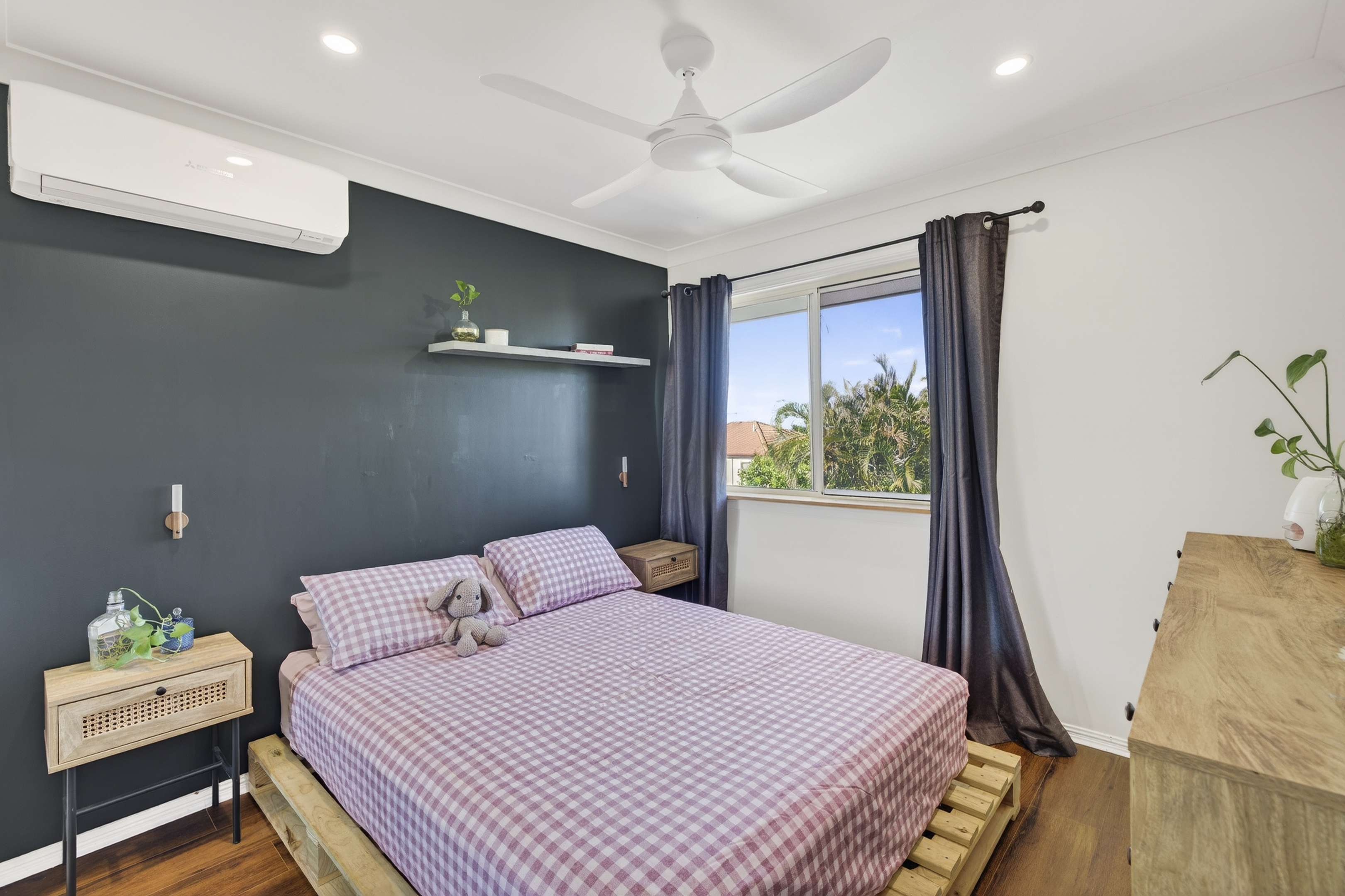 5-bedroom house at 17 Paranka Drive North, Cleveland, Qld, 4163, Redland, Queensland