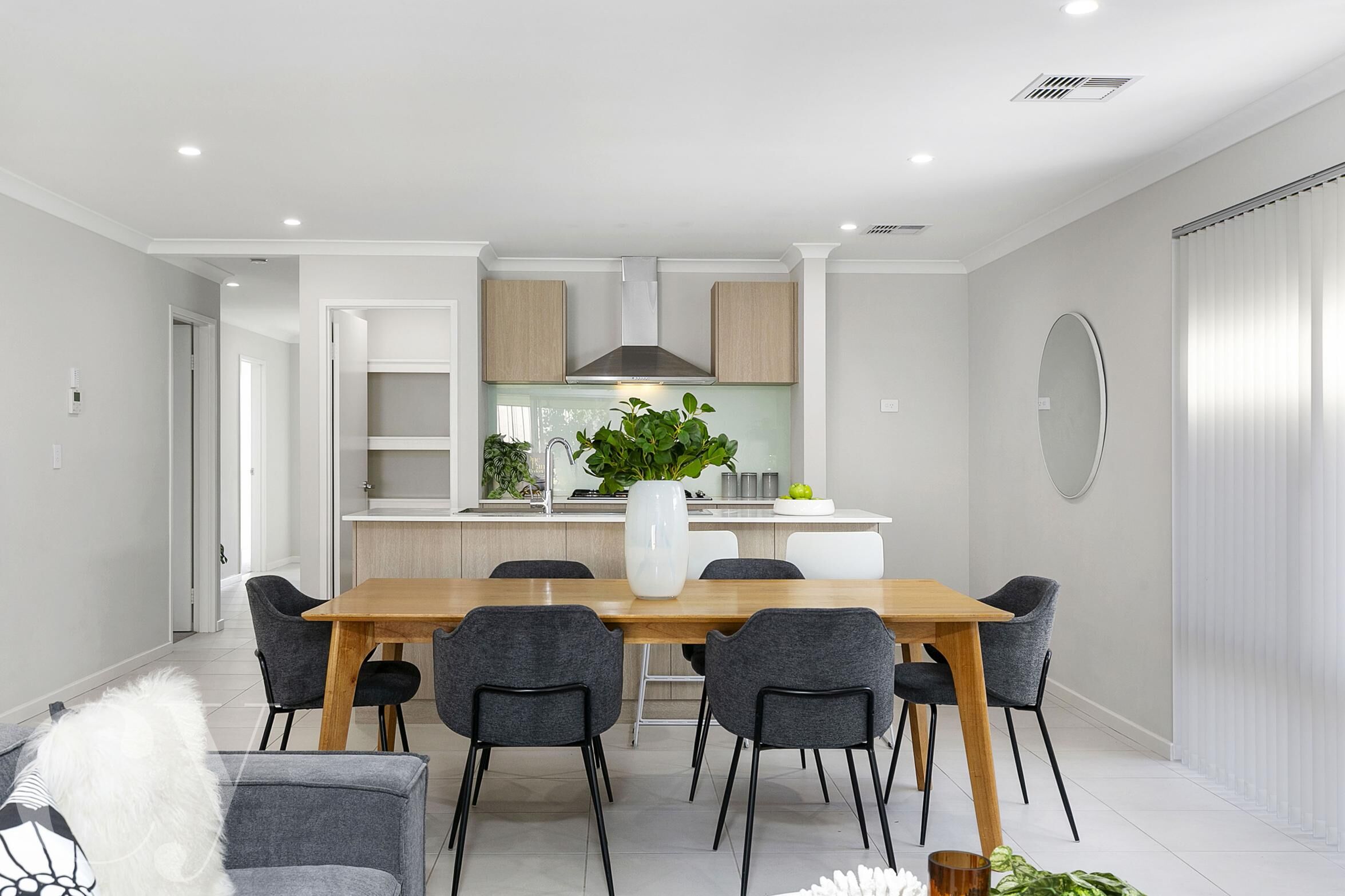 52 TASMAN CRESCENT, Mandogalup WA 6167 - Image 5