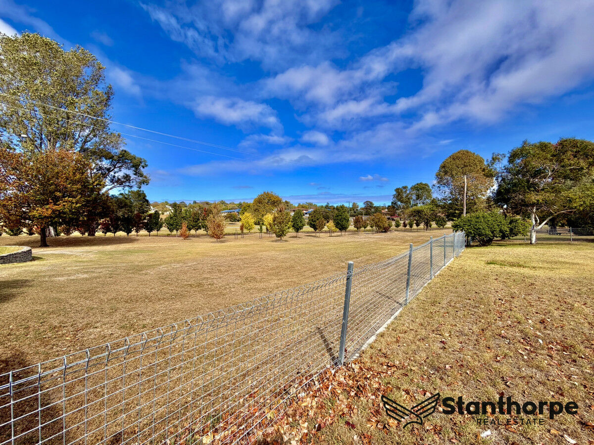109 FOLKESTONE STREET, Stanthorpe QLD 4380 - Image 8