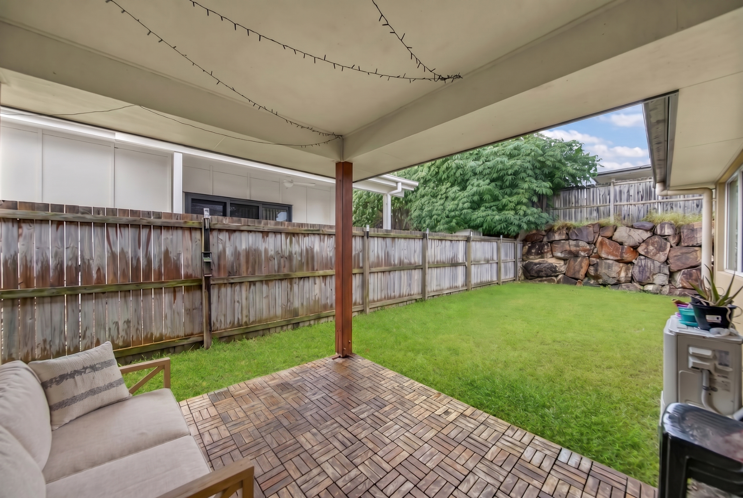 5-bedroom unit at 14 Southwood Circuit, Yarrabilba, QLD 4207, Logan, Queensland