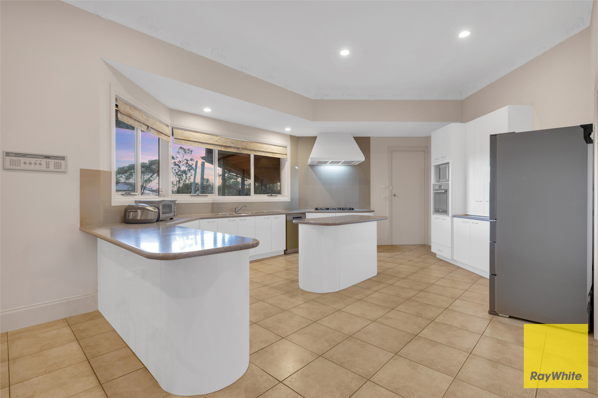 7-bedroom house at 18 BINDOWAN DRIVE, Hoppers Crossing VIC 3029, Wyndham, Victoria