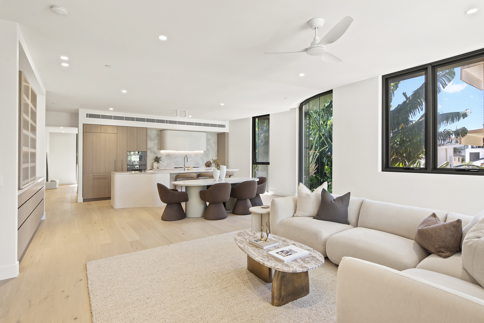 4/13-15 Chairlift Avenue, Mermaid Beach, Qld, 4218 - Image 3