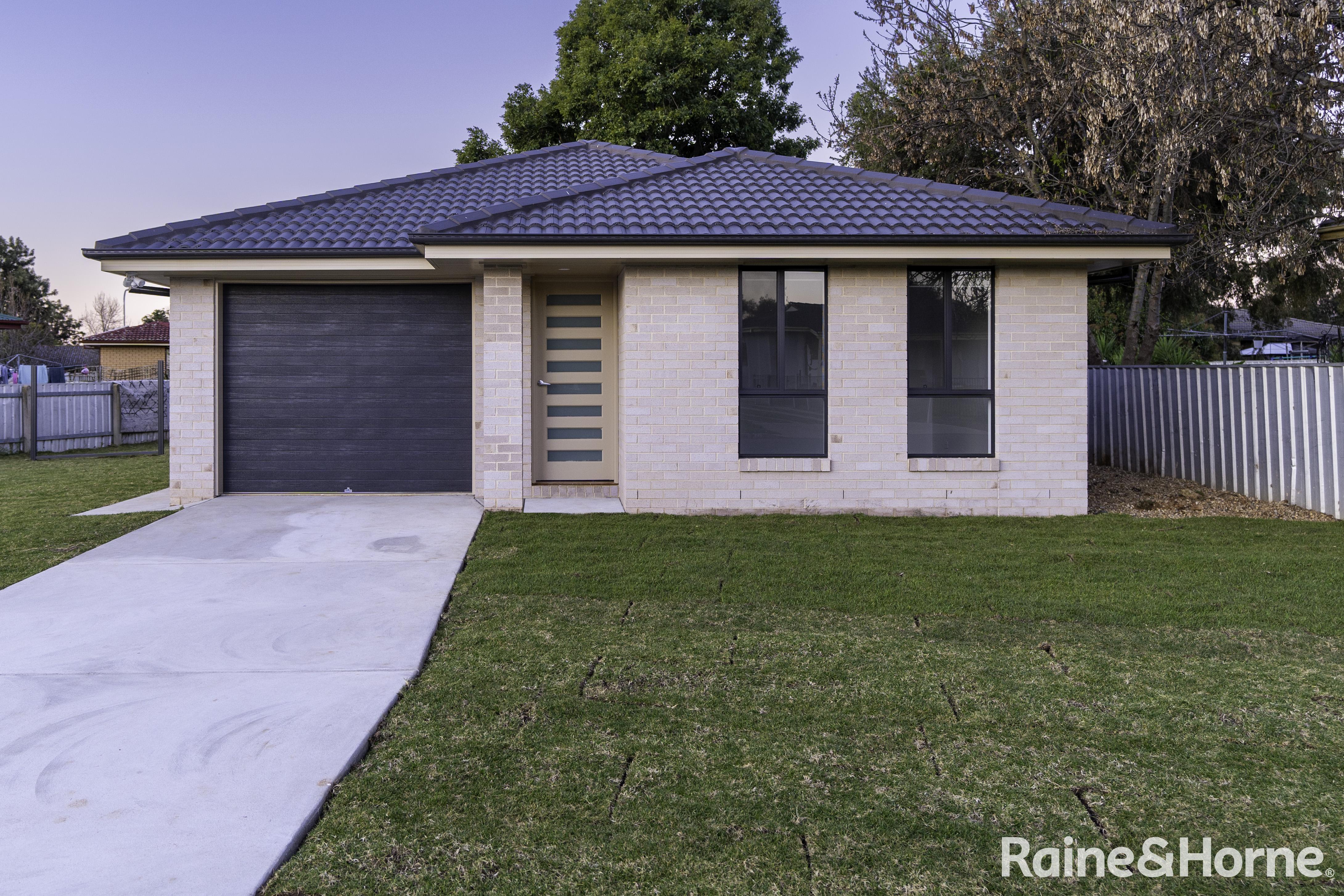 4-bedroom house at Unit 1 & 2/3 Toy Place, Tolland, Nsw, 2650, Wagga Wagga, New South Wales