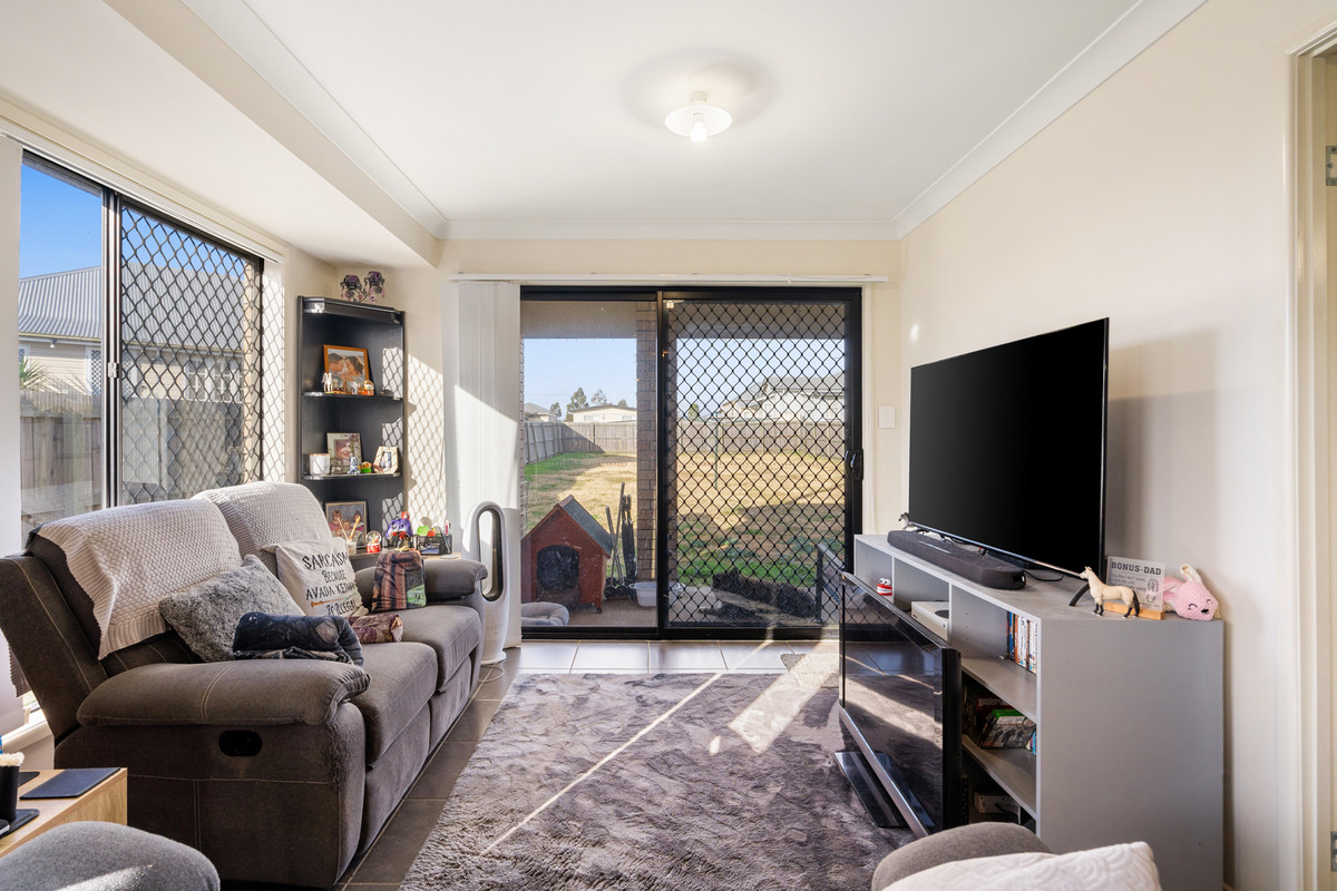 4-bedroom house at 33 Victoria Street, Clifton, QLD 4361, , Queensland