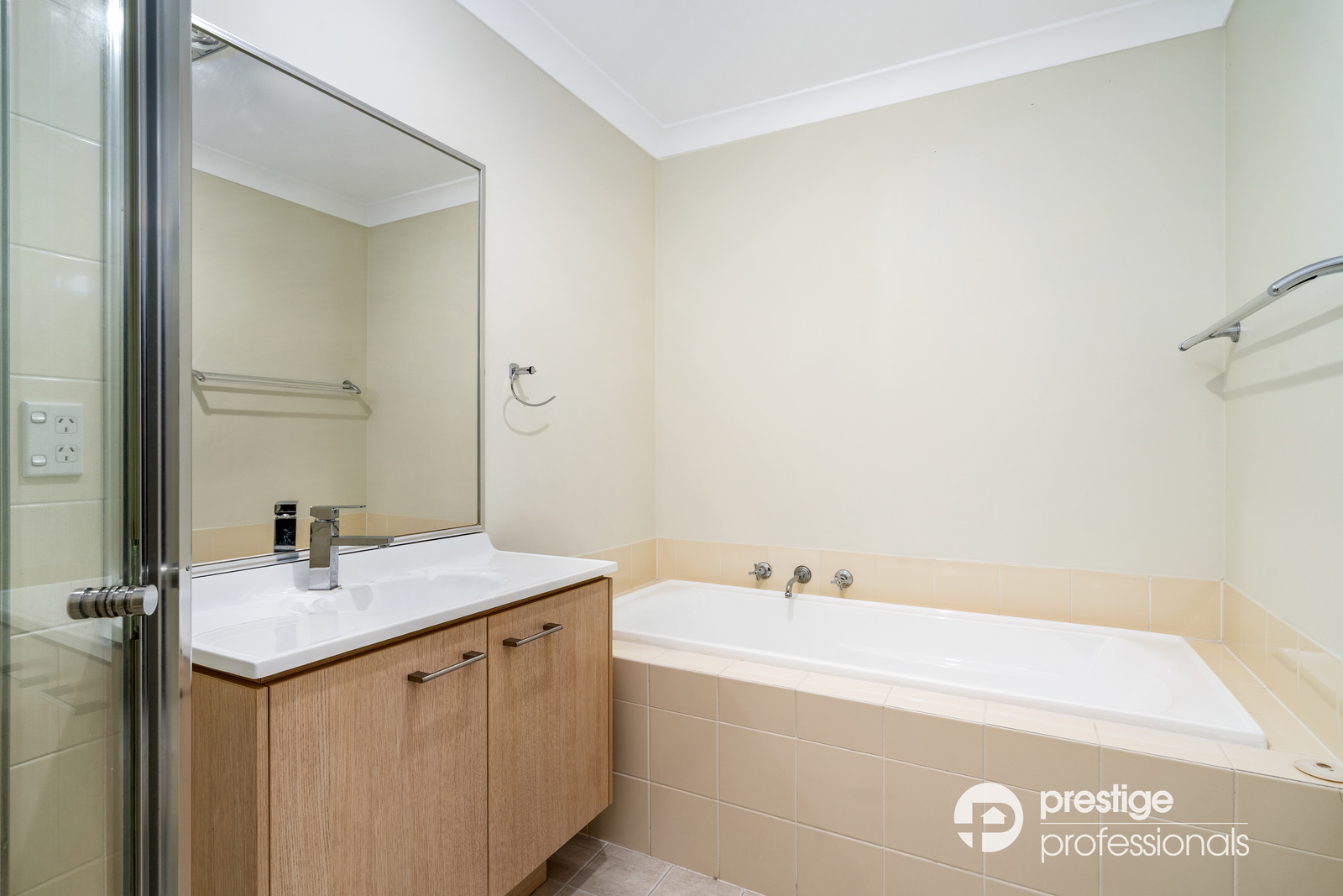 3-bedroom house at 1 HAMLIN CIRCUIT, Holsworthy NSW 2173, Liverpool, New South Wales