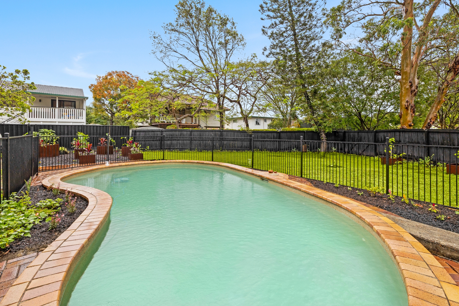 406 Cliveden Avenue, Corinda, QLD 4075 - Image 2