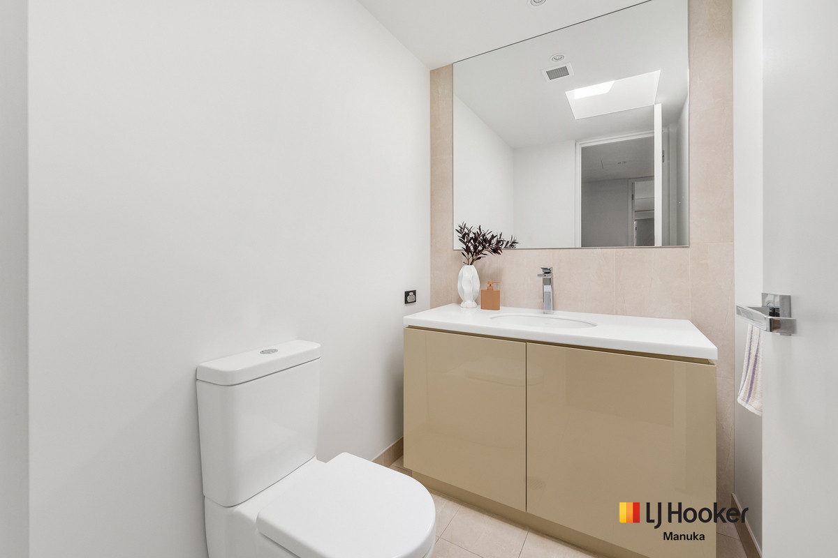 3-bedroom unit at 428/2 Grose Street, Deakin, ACT 2600, Unincorporated Act, Australian Capital Territory