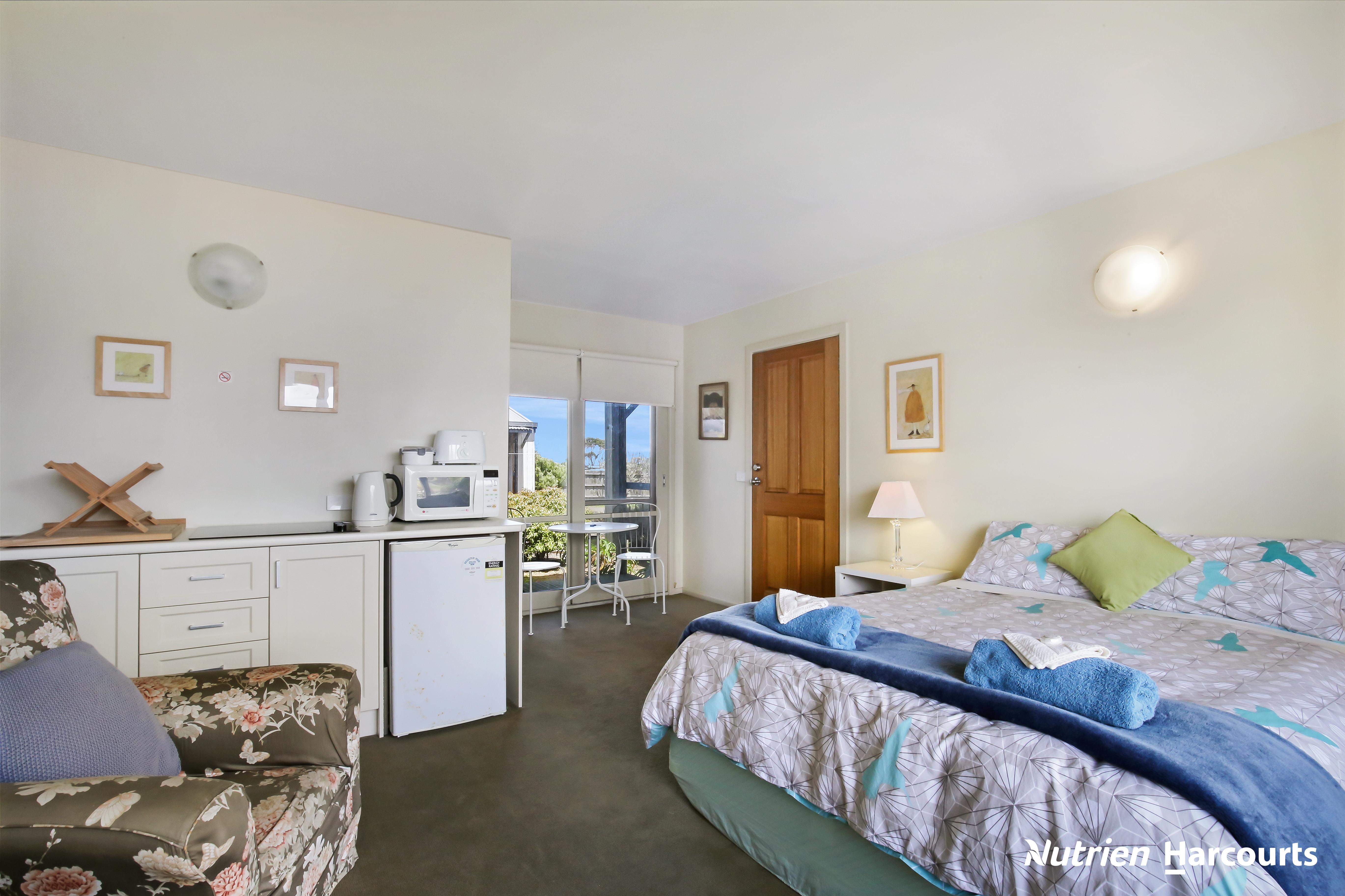 8-bedroom house at 19 Wharf Street, Port Albert, VIC 3971, Wellington, Victoria