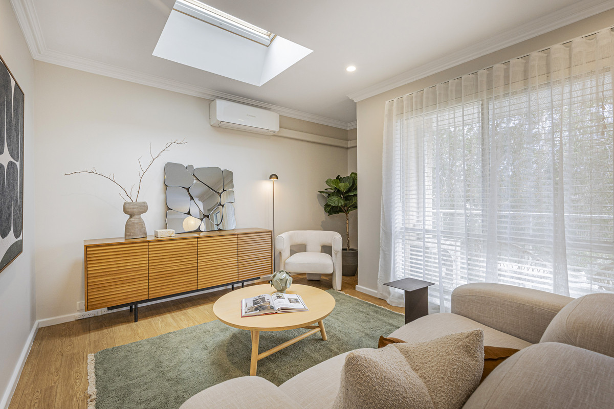 32/308 Stirling Street, Perth, WA 6000 - Image 2