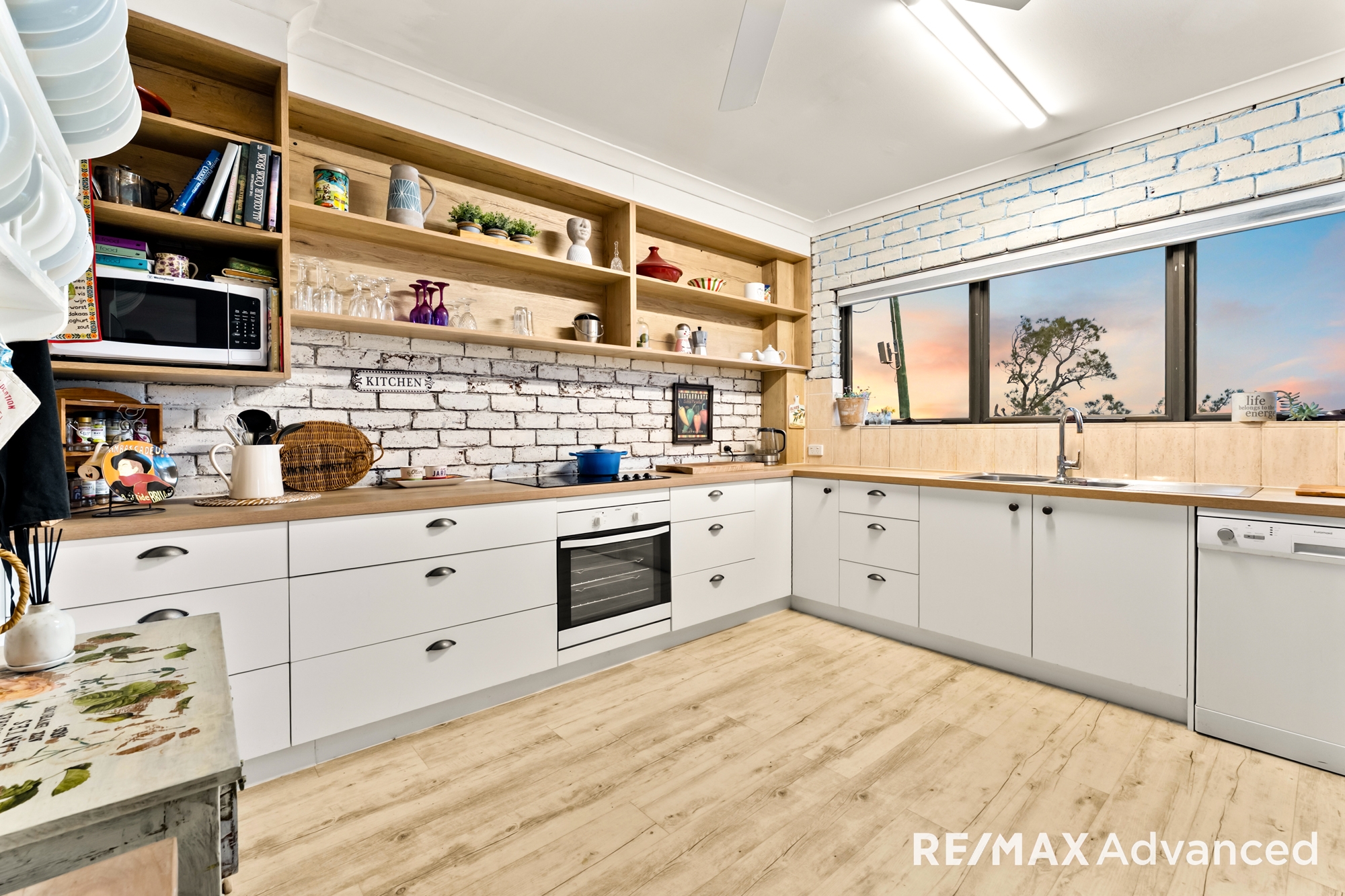 3-bedroom unit at 2 193 SYLVAN BEACH ESPLANADE, BELLARA QLD 4507, Moreton Bay, Queensland