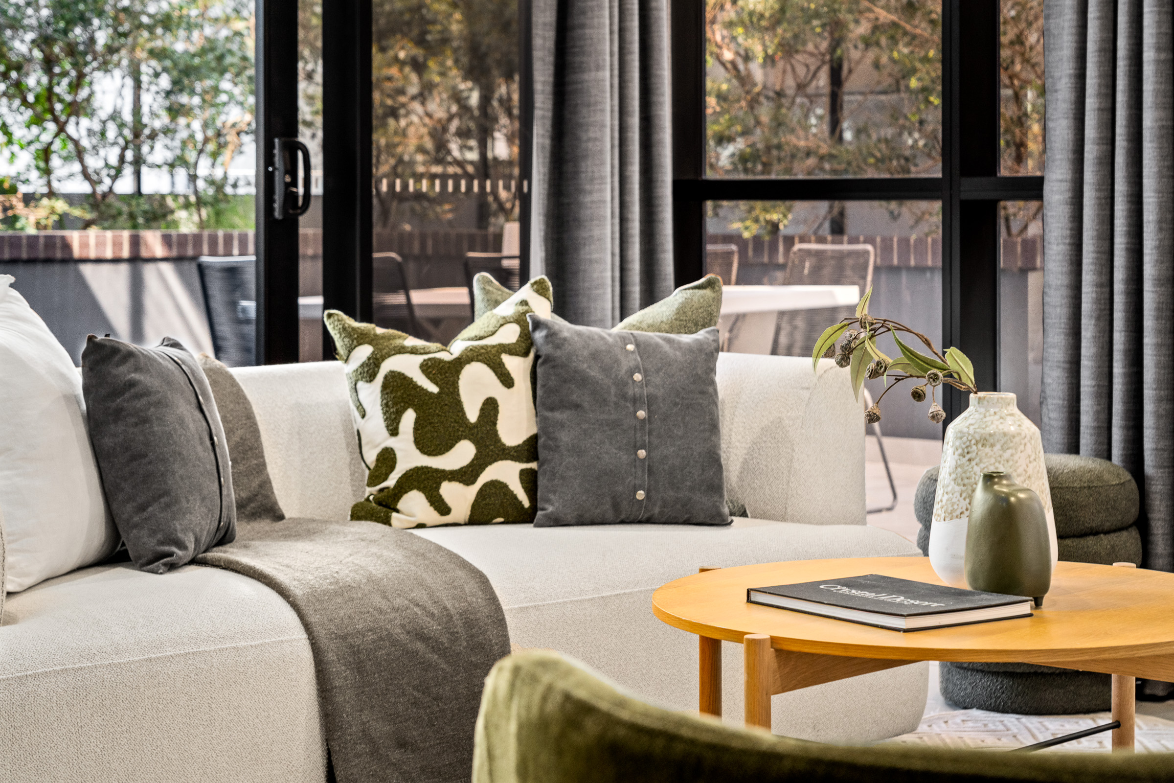 APARTMENT 215 27 COMMERCIAL ROAD, NEWSTEAD QLD 4006 - Image 6