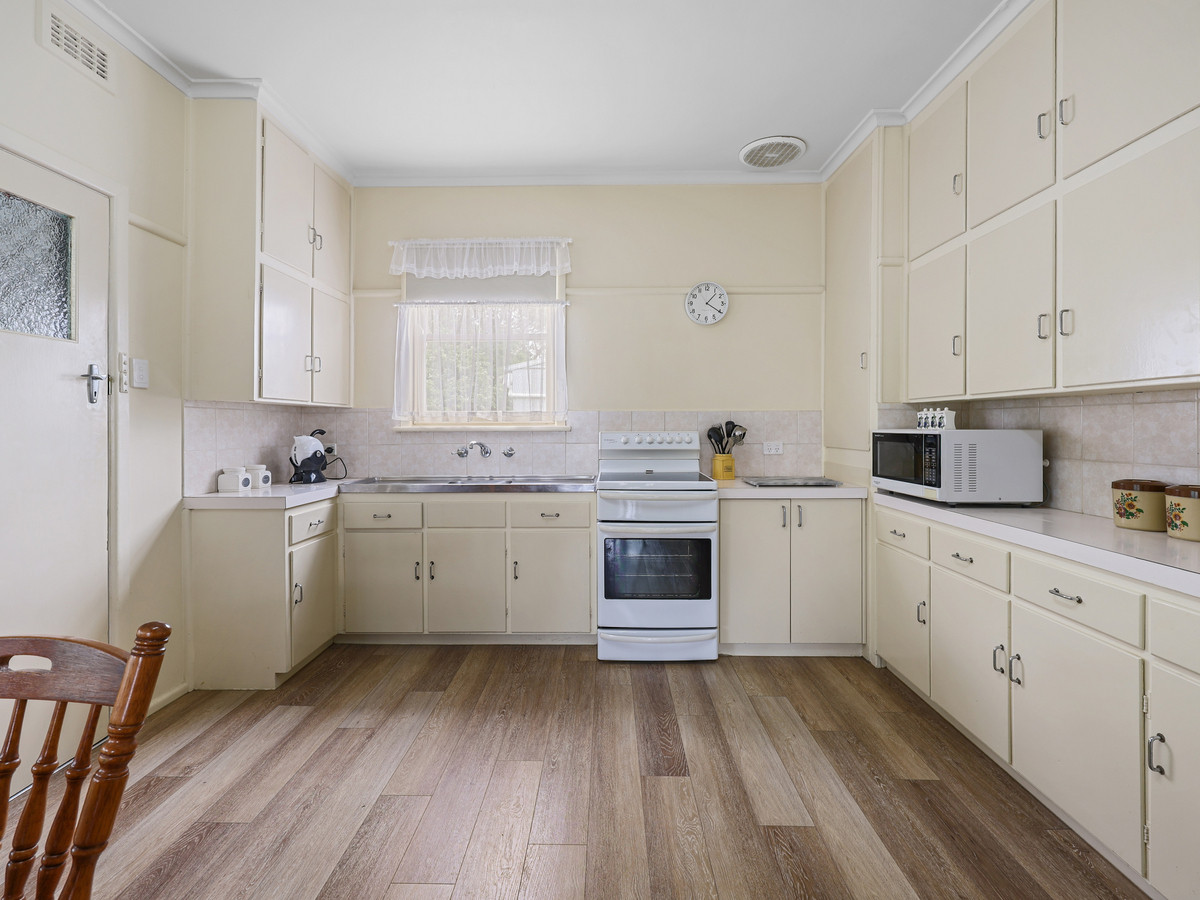 2-bedroom house at 35 HECKFIELD STREET, Macarthur VIC 3286, Moyne, Victoria