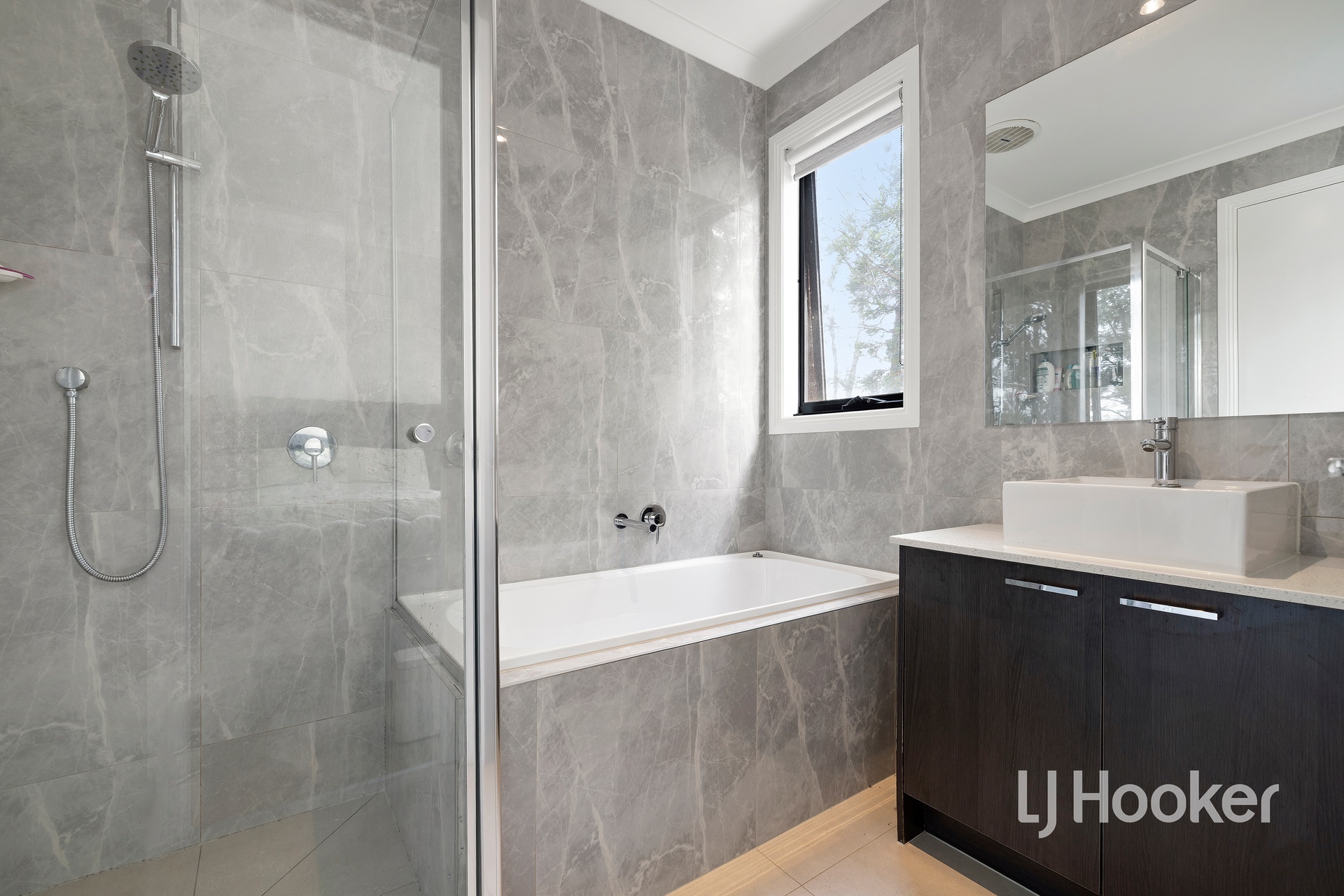 2-bedroom unit at 2 29 WILLOW DRIVE, HAMPTON PARK VIC 3976, Casey, Victoria