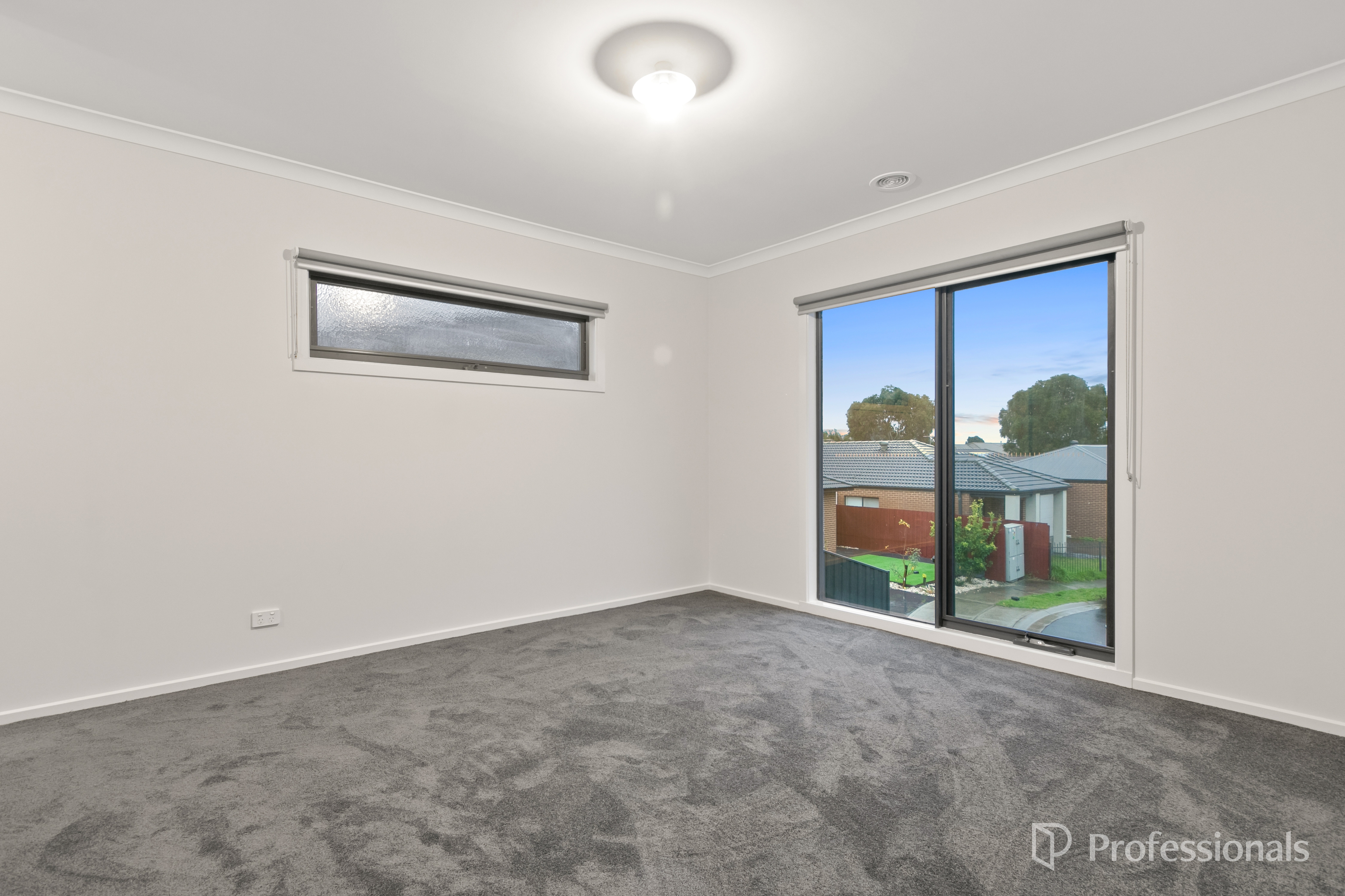 5 Bodhran Place, Lynbrook, VIC 3975 - Image 2