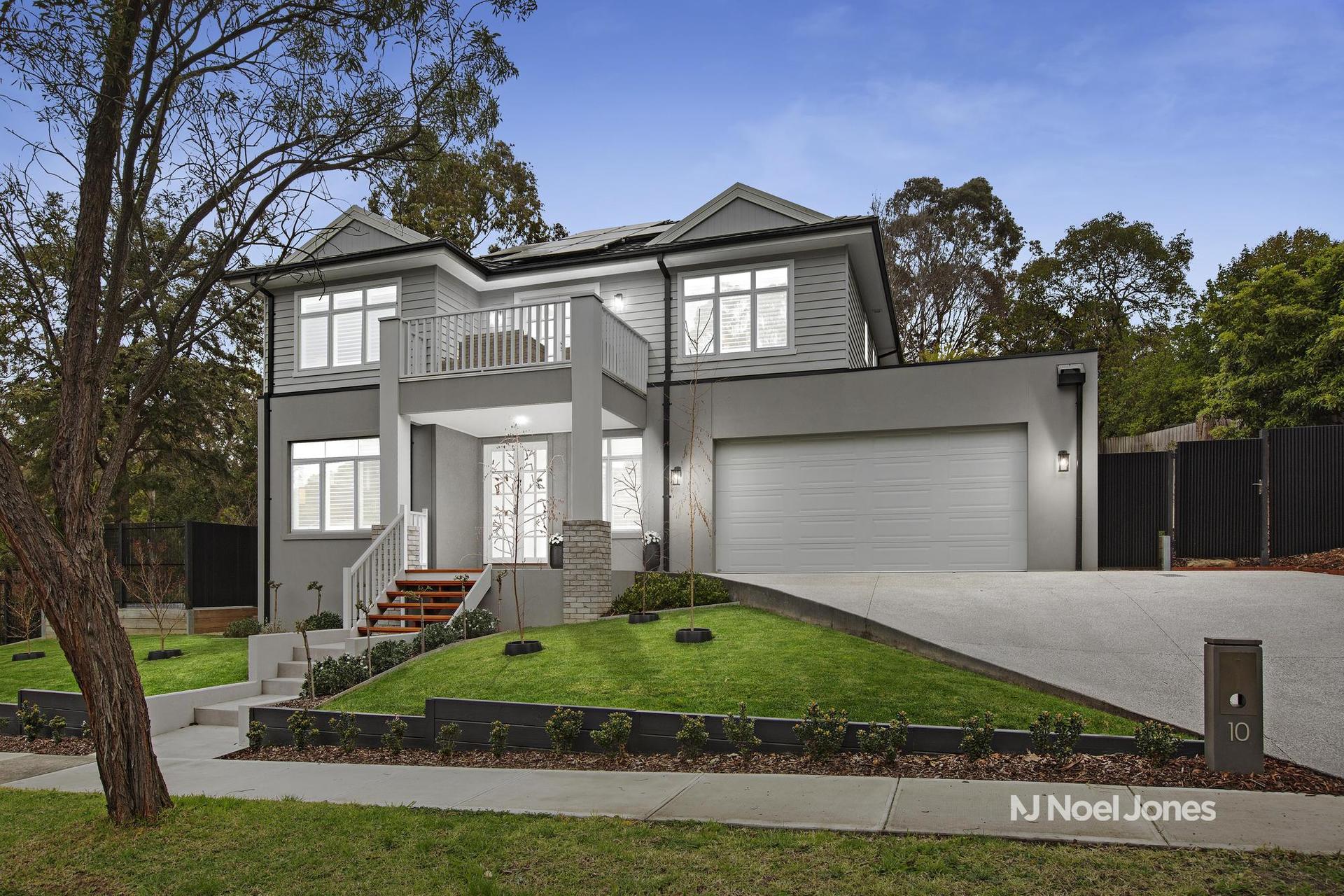 10 DALMOR AVENUE, Mitcham VIC 3132 - Image 1