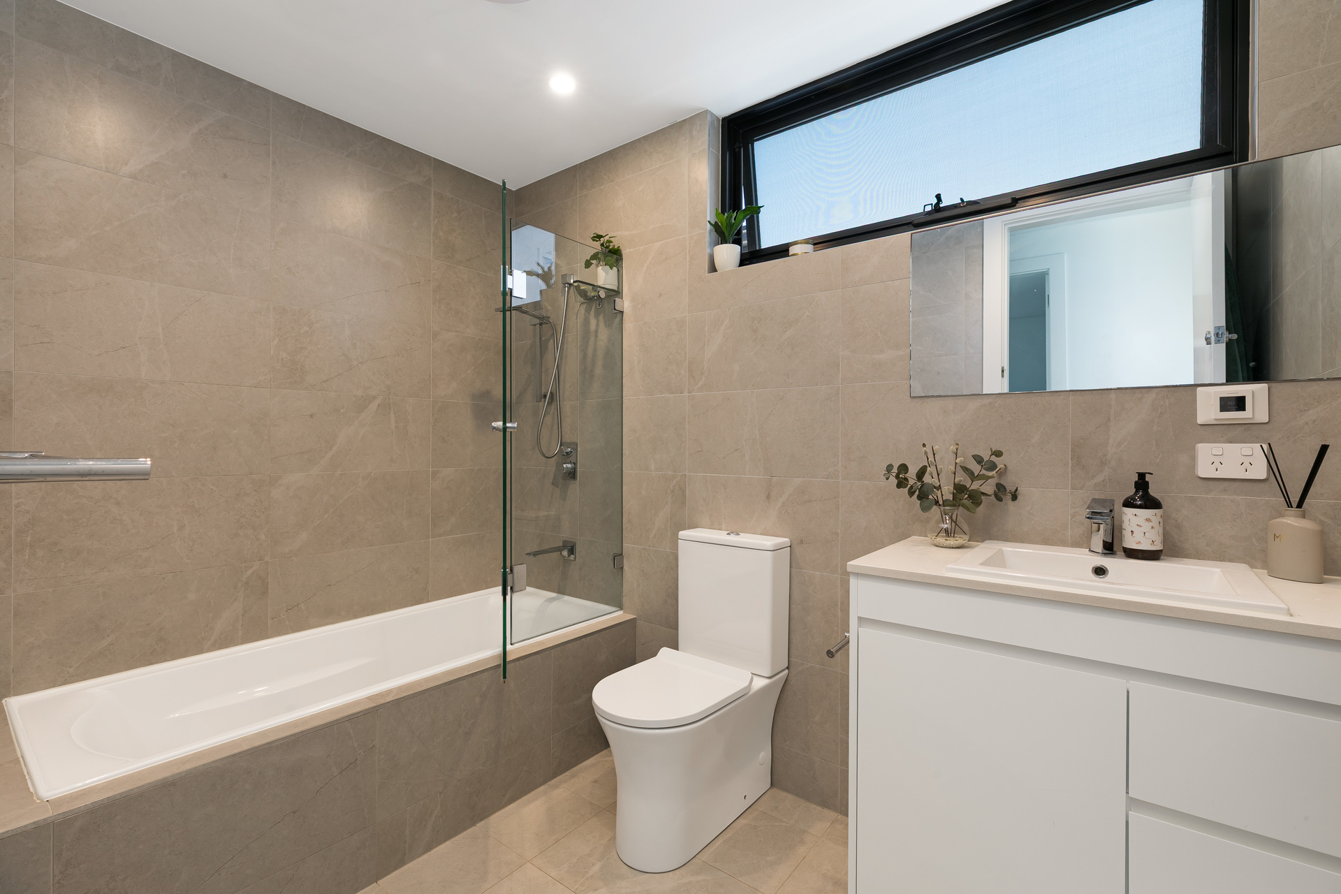 5-bedroom unit at 17b Regatta Avenue, Caringbah South, Nsw, 2229, , New South Wales