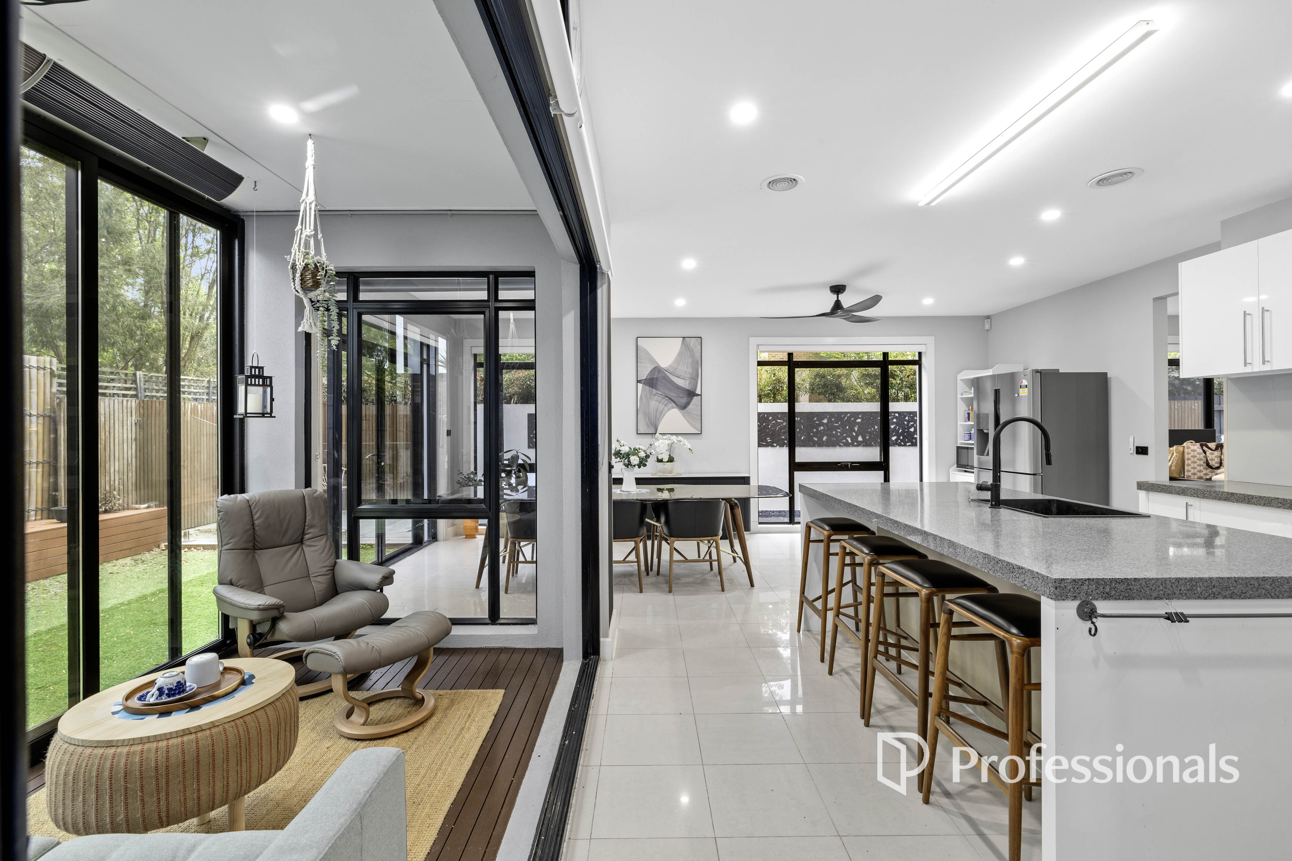 10 Mulsanne Lane, Bentleigh East, VIC 3165 - Image 6