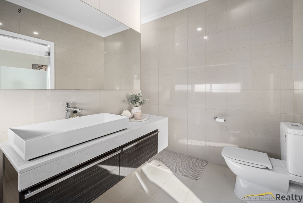 9-bedroom house at 19 Cotterill Road, Ross, NT 0873, Alice Springs, Northern Territory