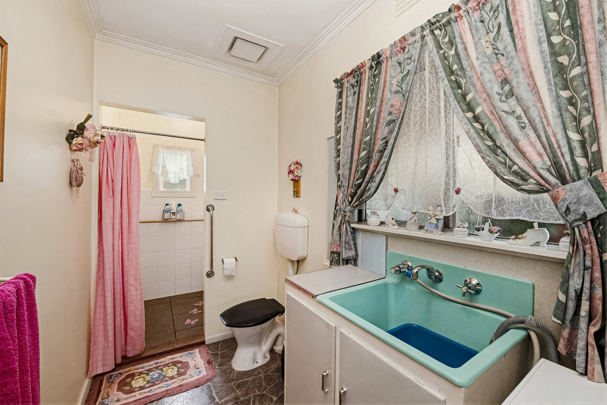 48 Chapel Street, Wedderburn, Vic, 3518 - Image 6