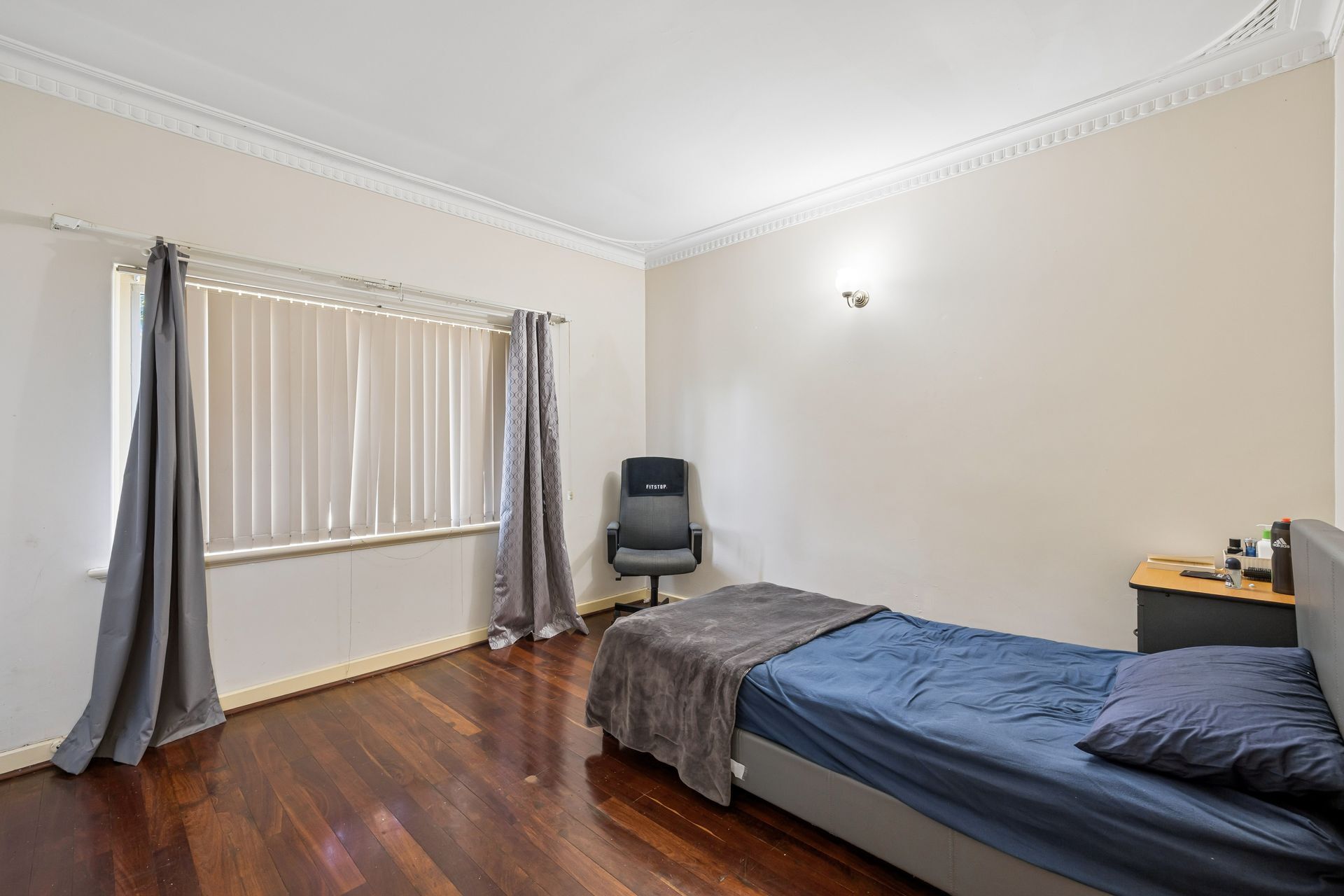 17 Pegus Street, Thornlie WA 6108 - Image 8