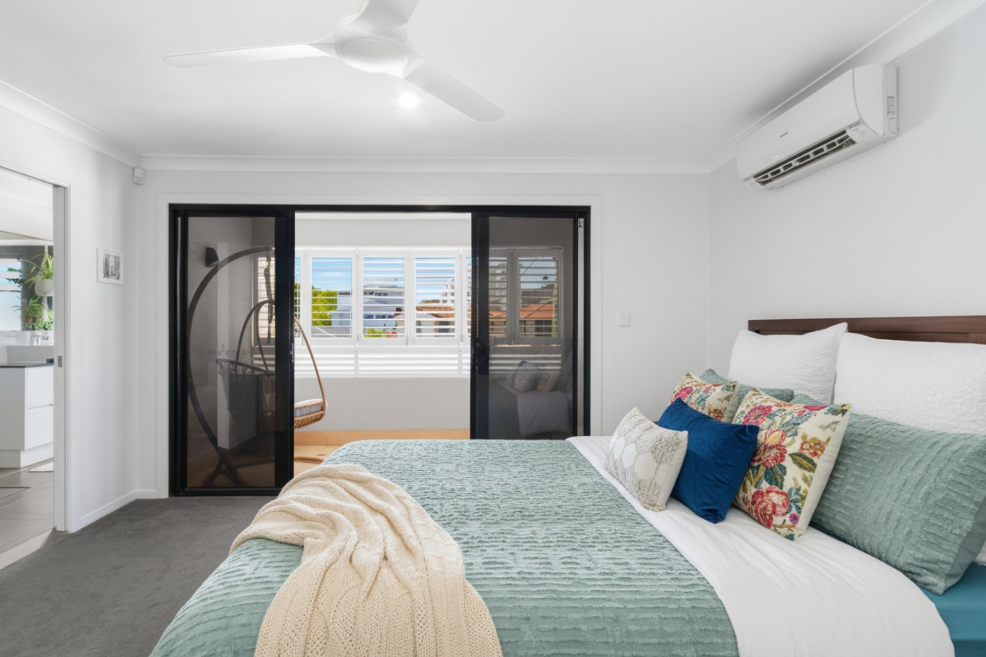 2 52 TALLEBUDGERA DRIVE, PALM BEACH QLD 4221 - Image 8