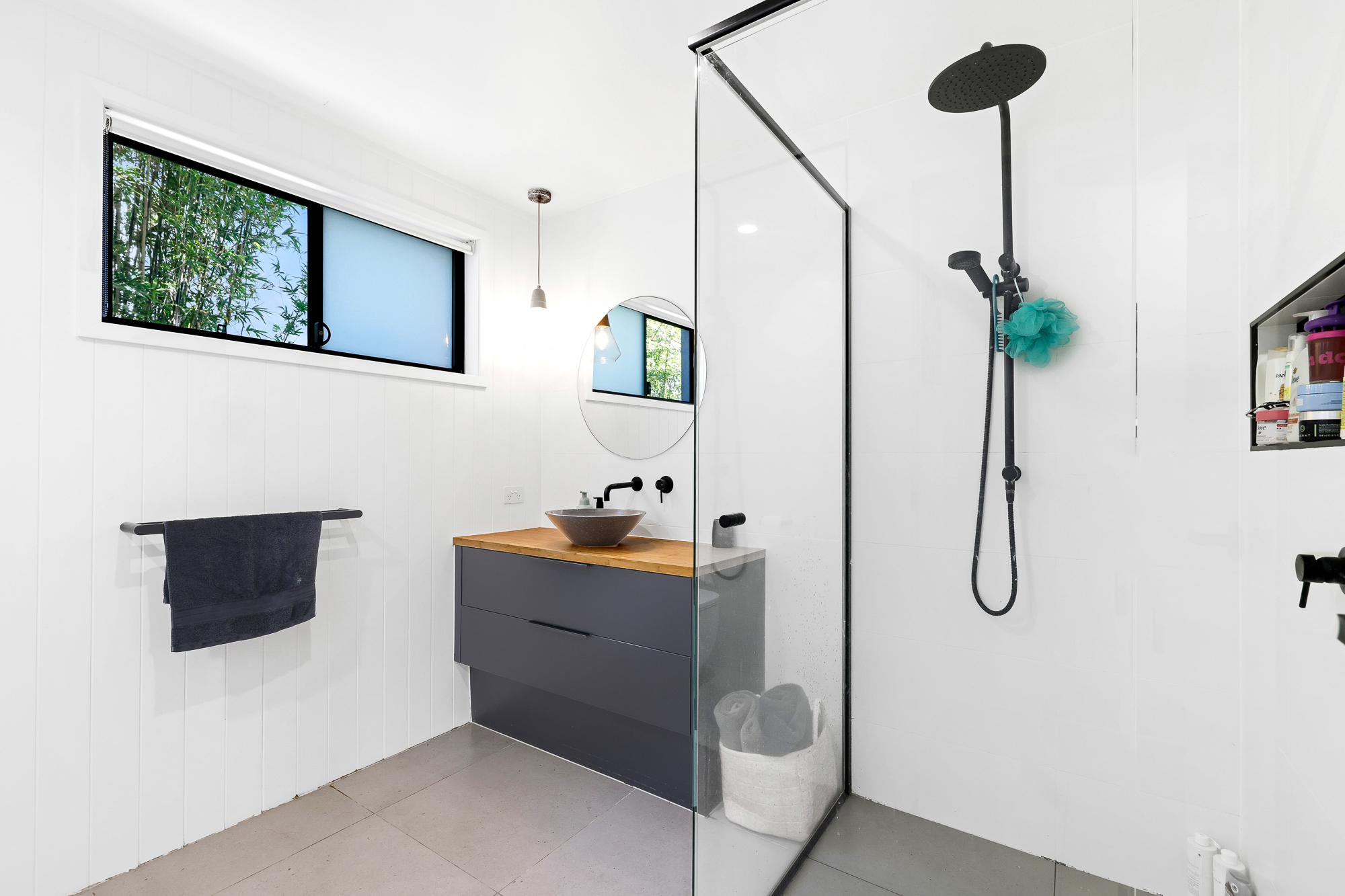 4-bedroom house at 29 SHOVELLER AVENUE, Paradise Point QLD 4216, Gold Coast, Queensland