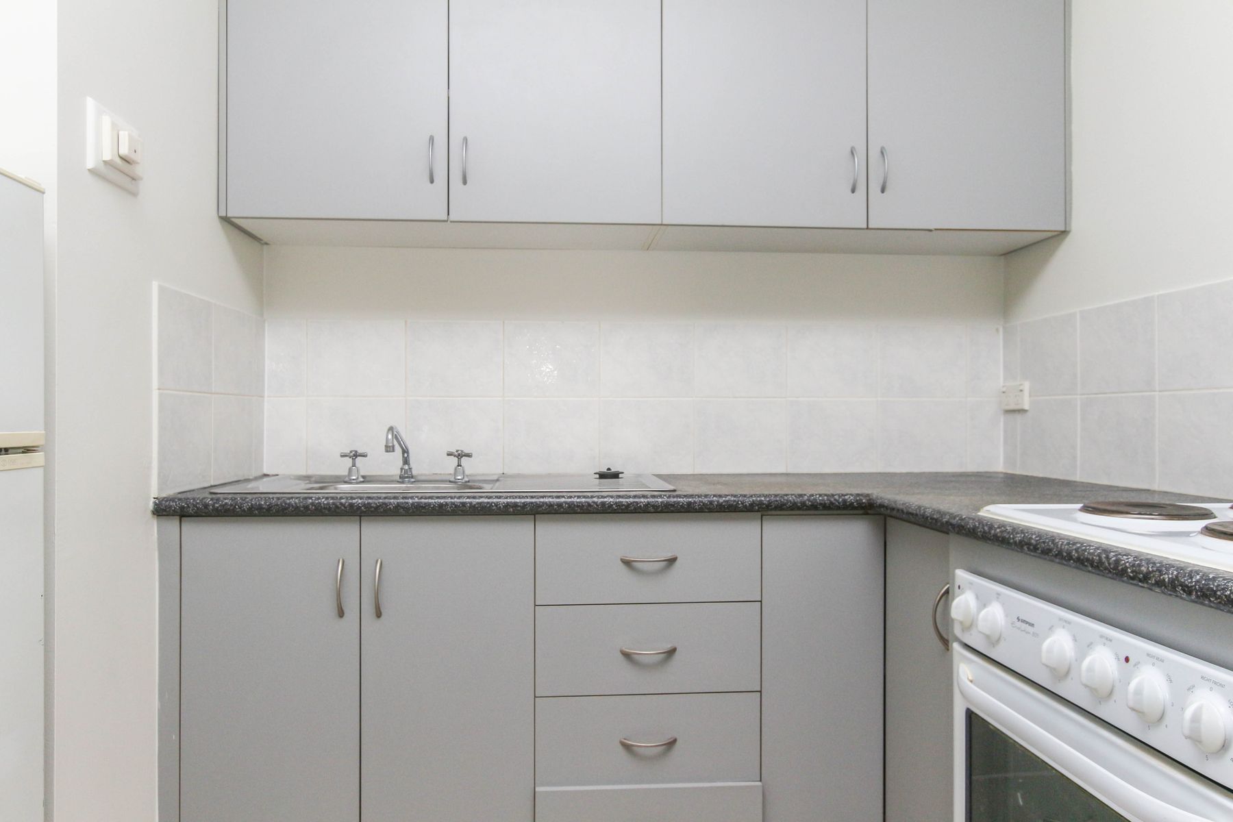 12 71-73 ALFRED STREET, MANUNDA QLD 4870 - Image 6