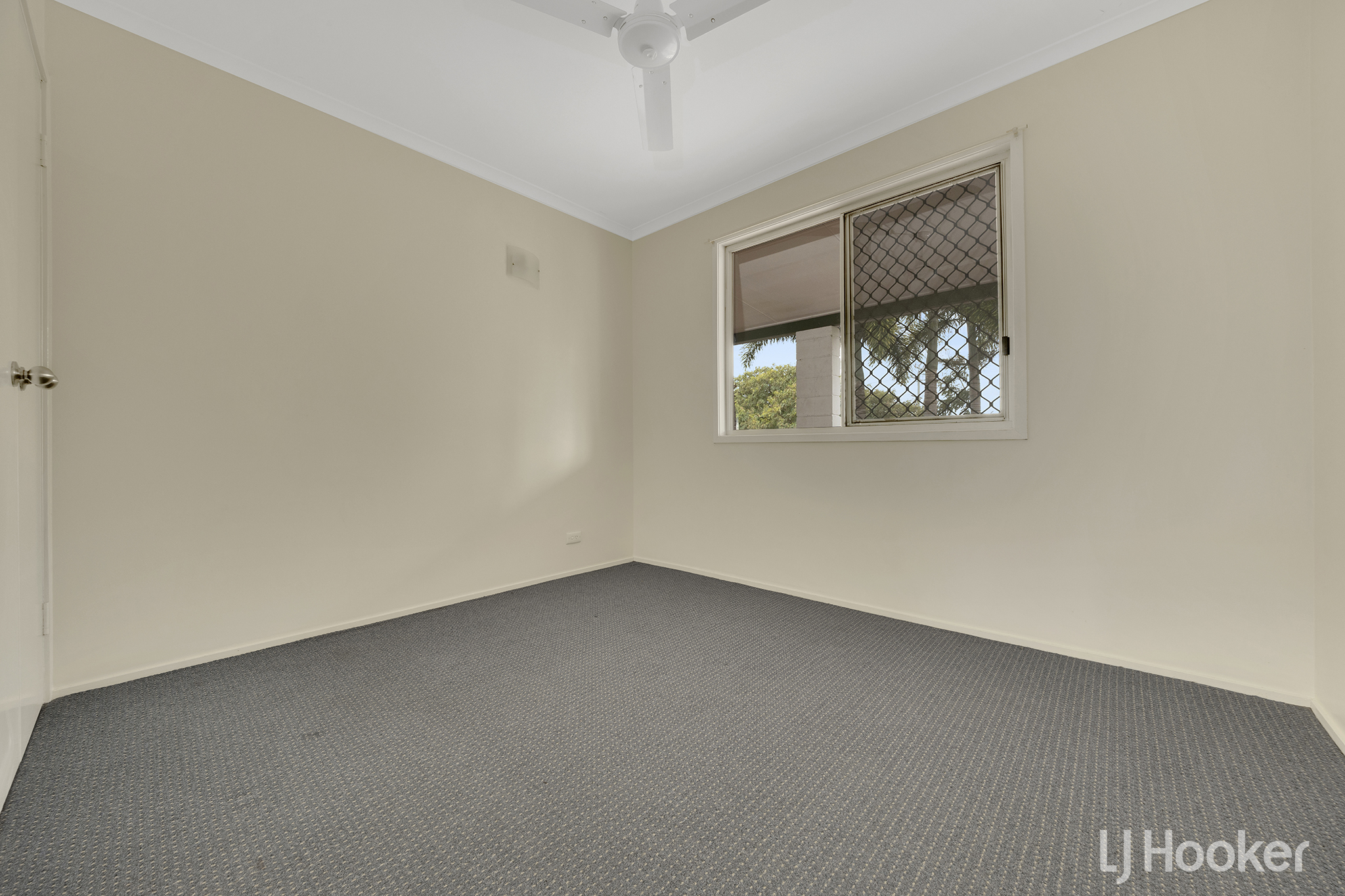 1 WYNDHAM AVENUE, Boyne Island QLD 4680 - Image 10