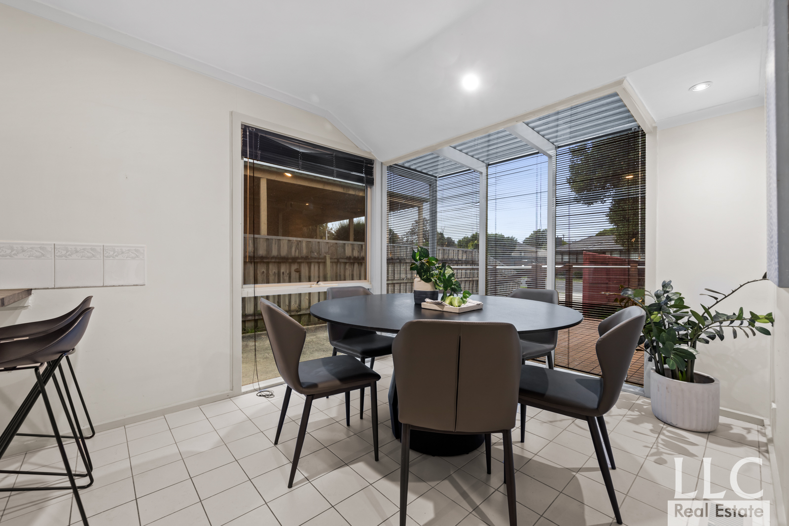 73 Oconnor Road, Knoxfield, VIC 3180 - Image 4