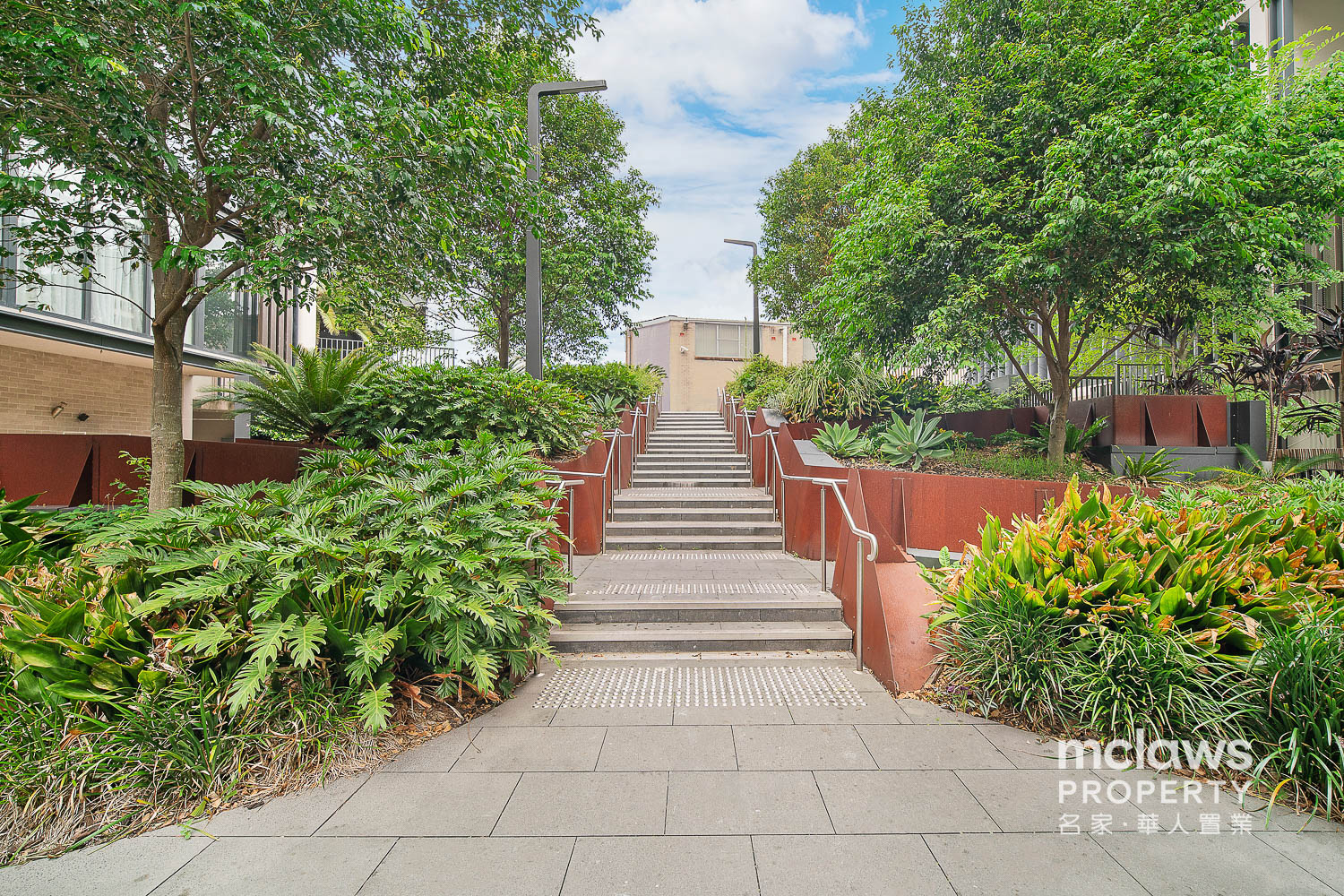 2017 6 KINGSBOROUGH WAY, ZETLAND NSW 2017 - Image 2