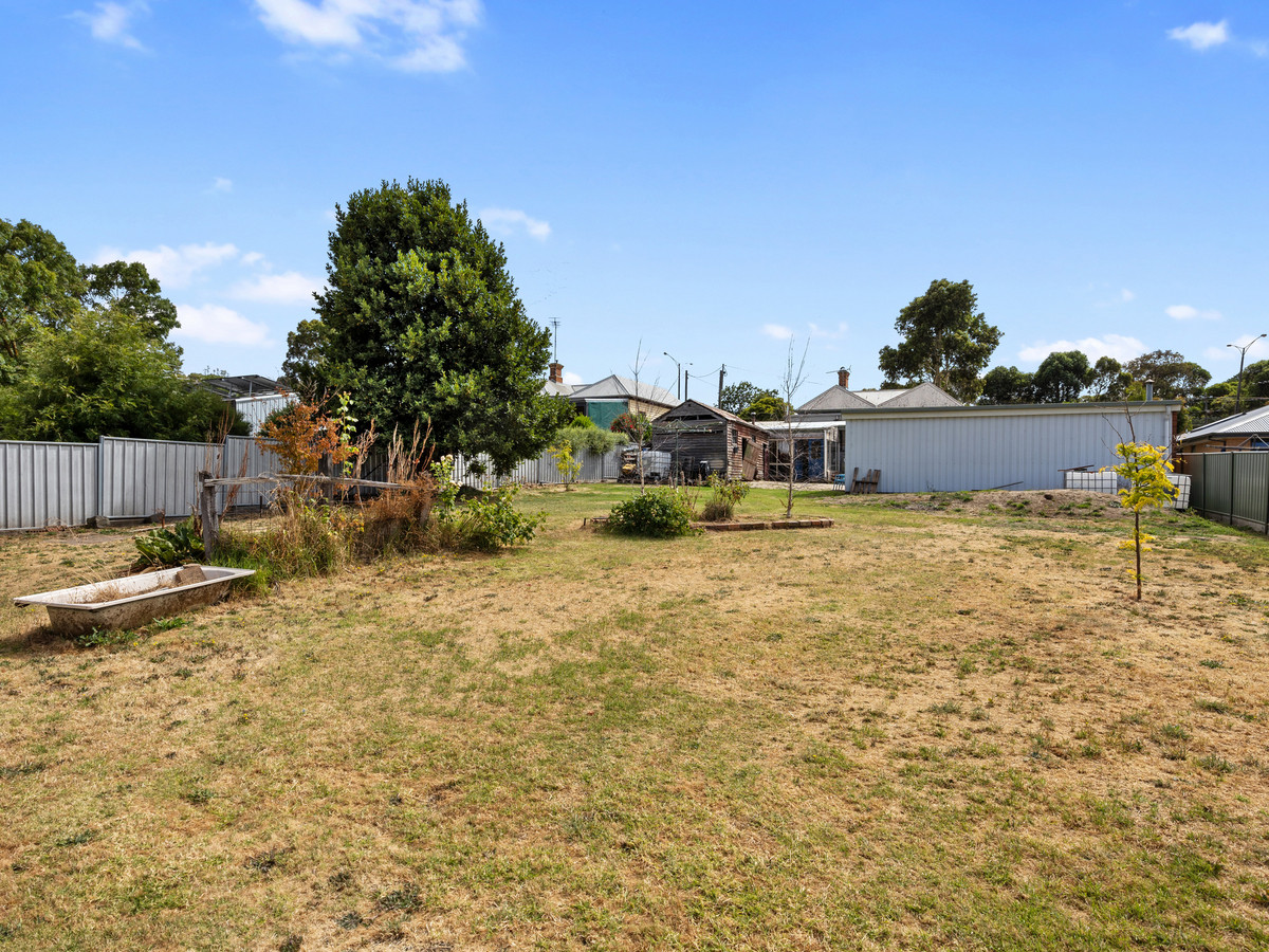 109 Coleraine Road, Hamilton, VIC 3300 - Image 10