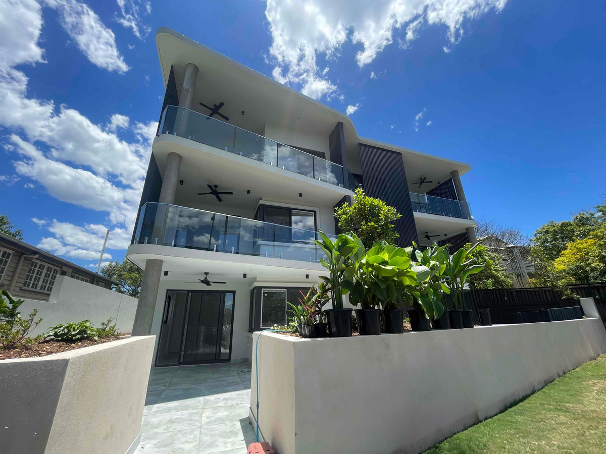 3-bedroom unit at 5/10 Chester Street, Highgate Hill, QLD 4101, Brisbane, Queensland