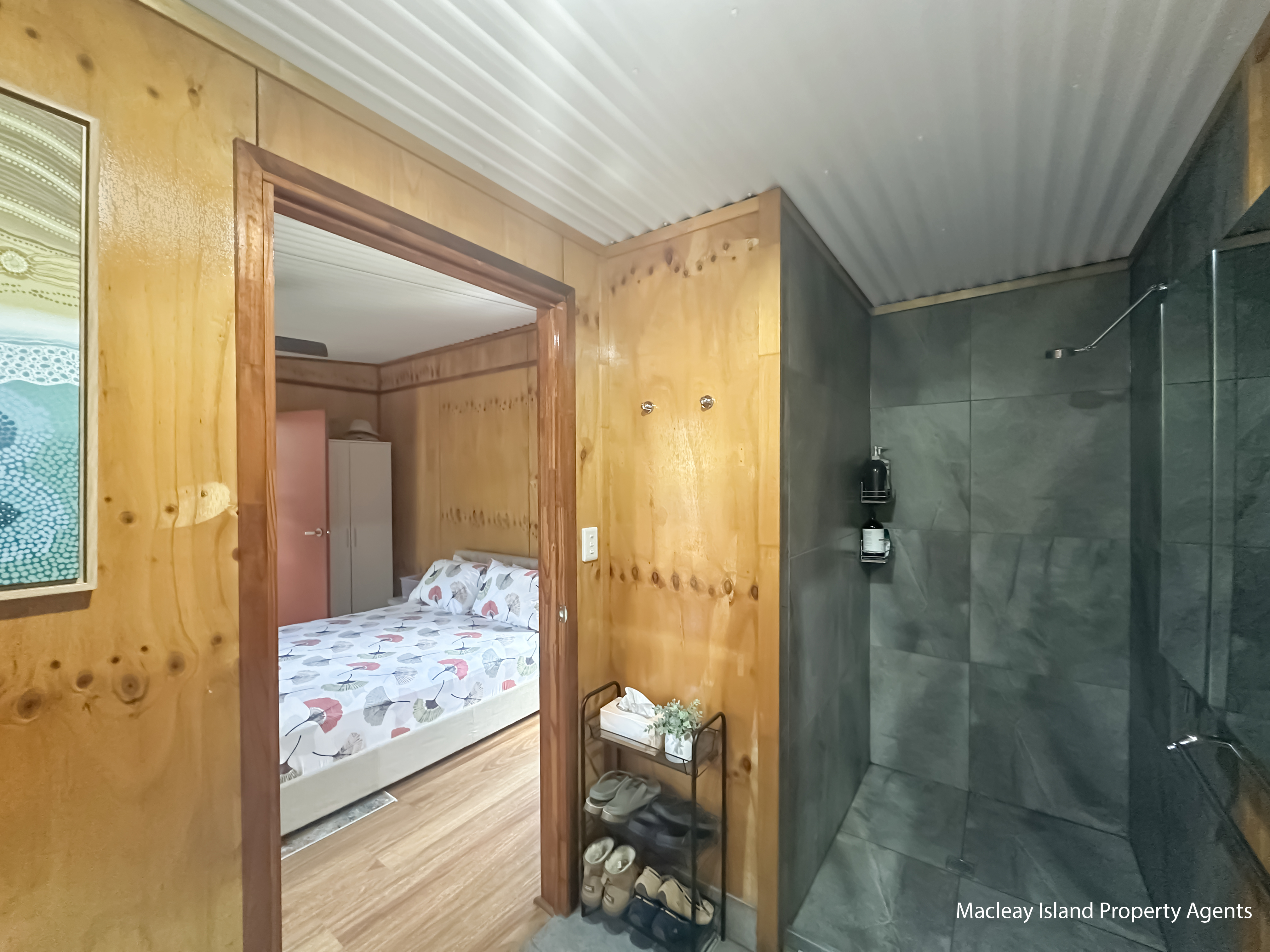 11 Kevin Street, Macleay Island, QLD 4184 - Image 2